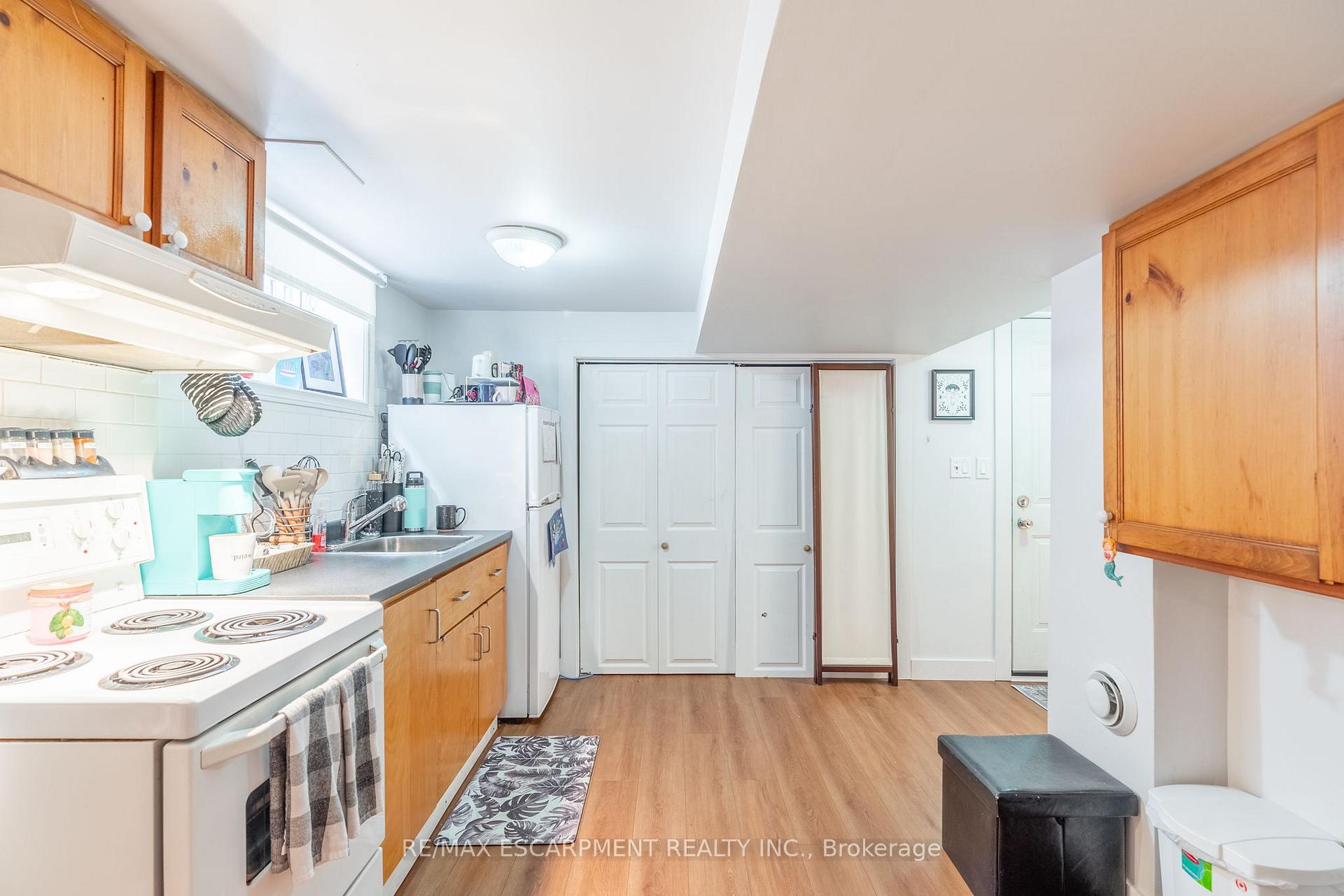 Photo 10 of 537 Ferguson Avenue N, Hamilton, North End — HOMEH