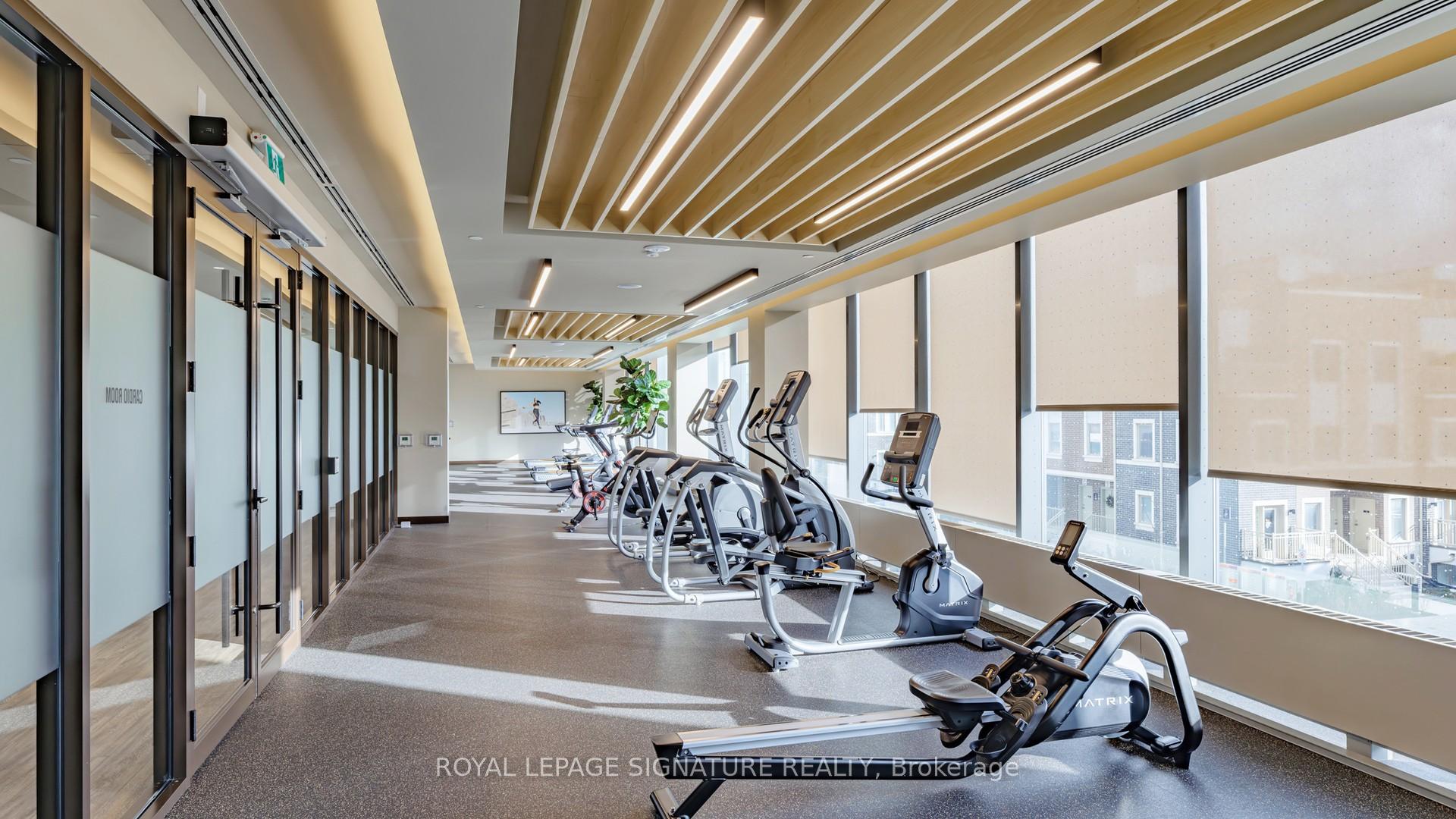 Photo 14 of Unit 522, 38 Honeycrisp Crescent, Vaughan, Vaughan Corporate Centre — HOMEH