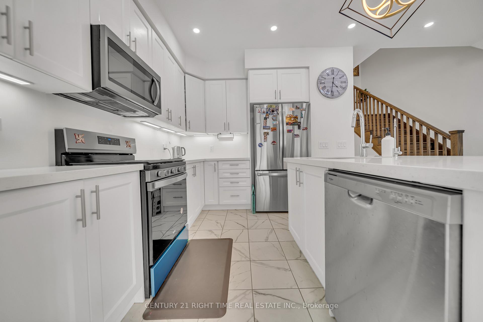 Photo 12 of 26 Roywood Street, Kitchener — HOMEH