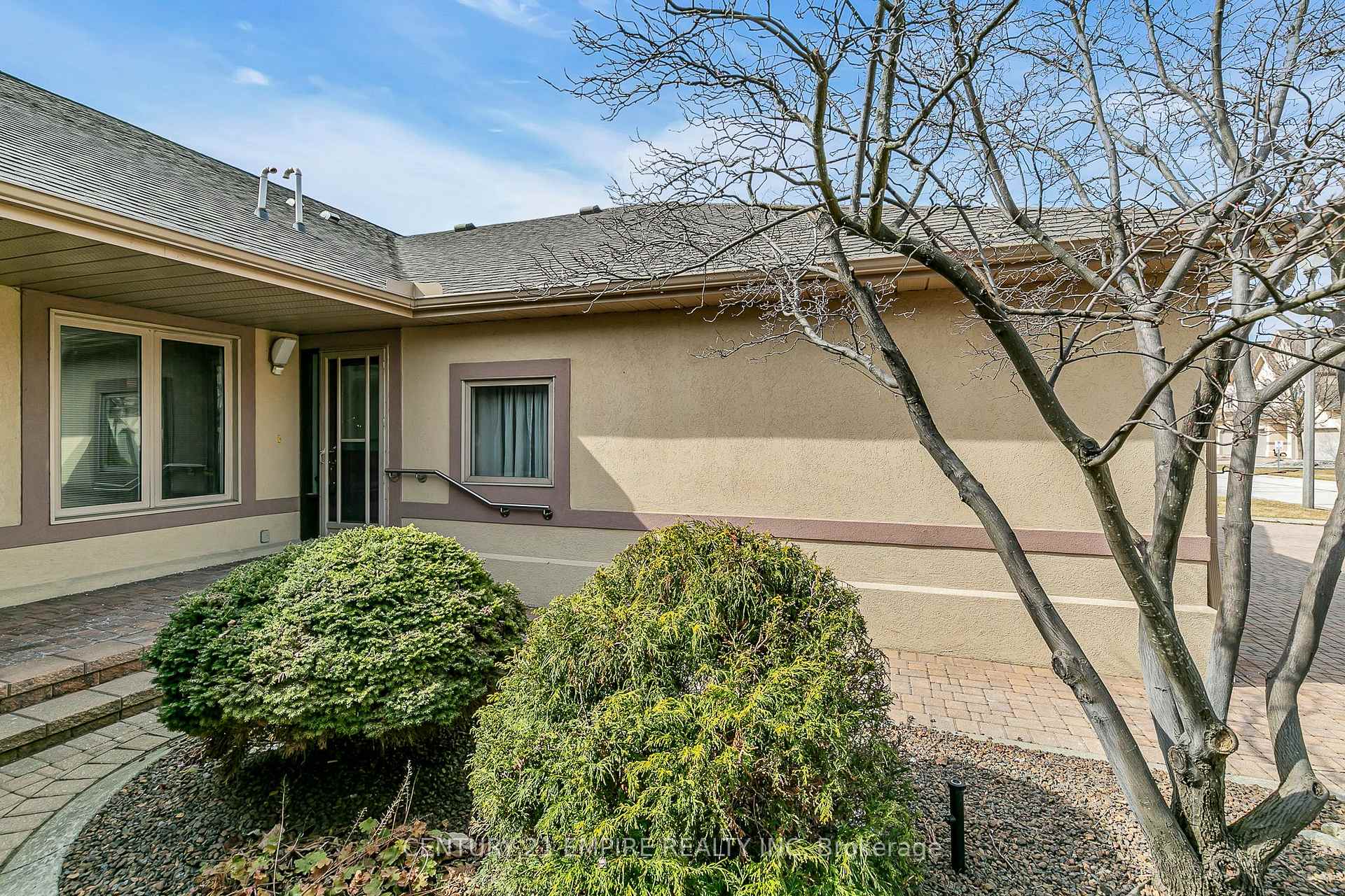 Photo 3 of Unit 3, 387 Jason Court, Tecumseh — HOMEH