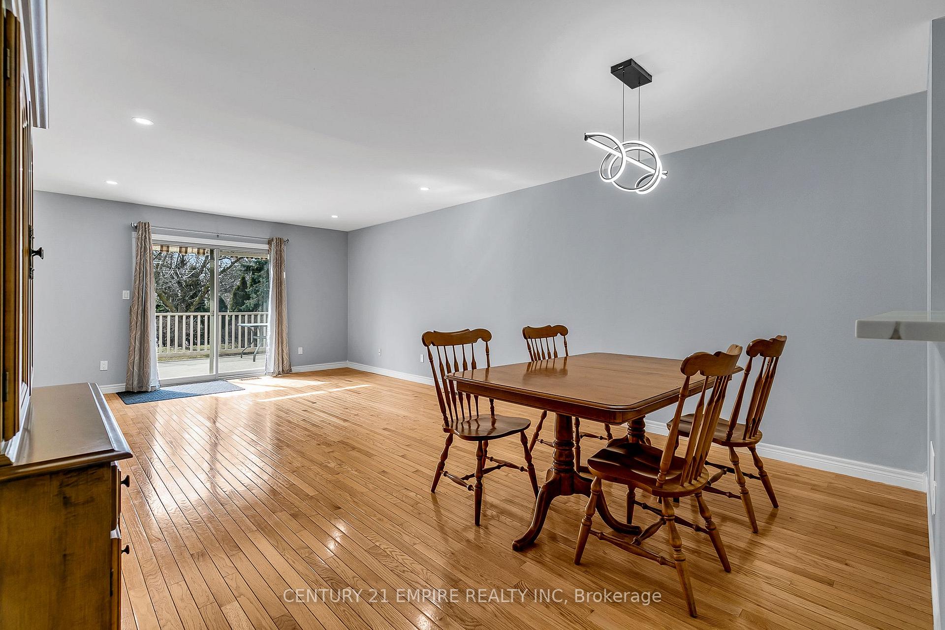 Photo 8 of Unit 3, 387 Jason Court, Tecumseh — HOMEH