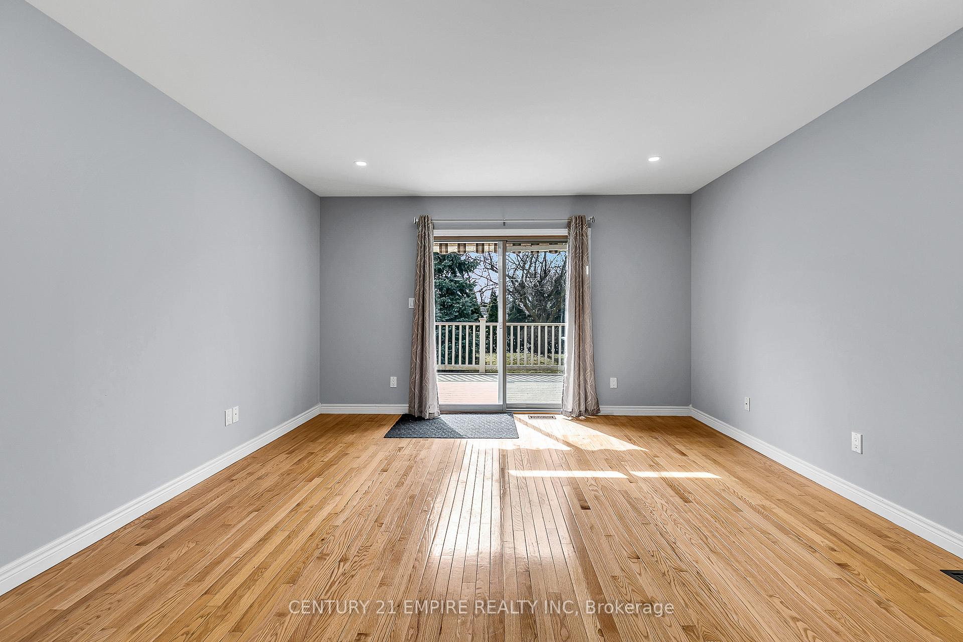 Photo 9 of Unit 3, 387 Jason Court, Tecumseh — HOMEH