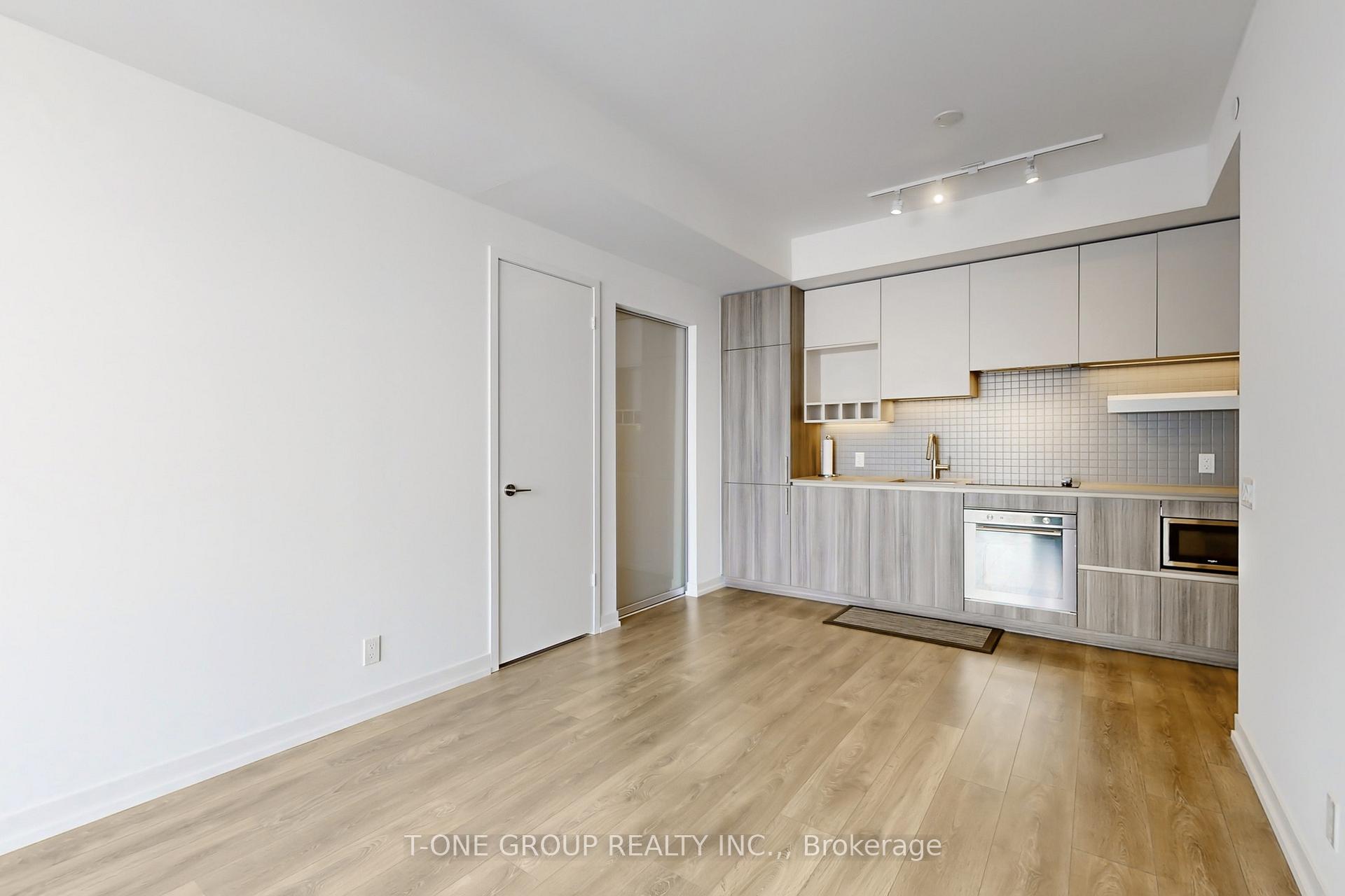 Photo 12 of Unit 1012, 5 Buttermill Avenue, Vaughan, Vaughan Corporate Centre — HOMEH