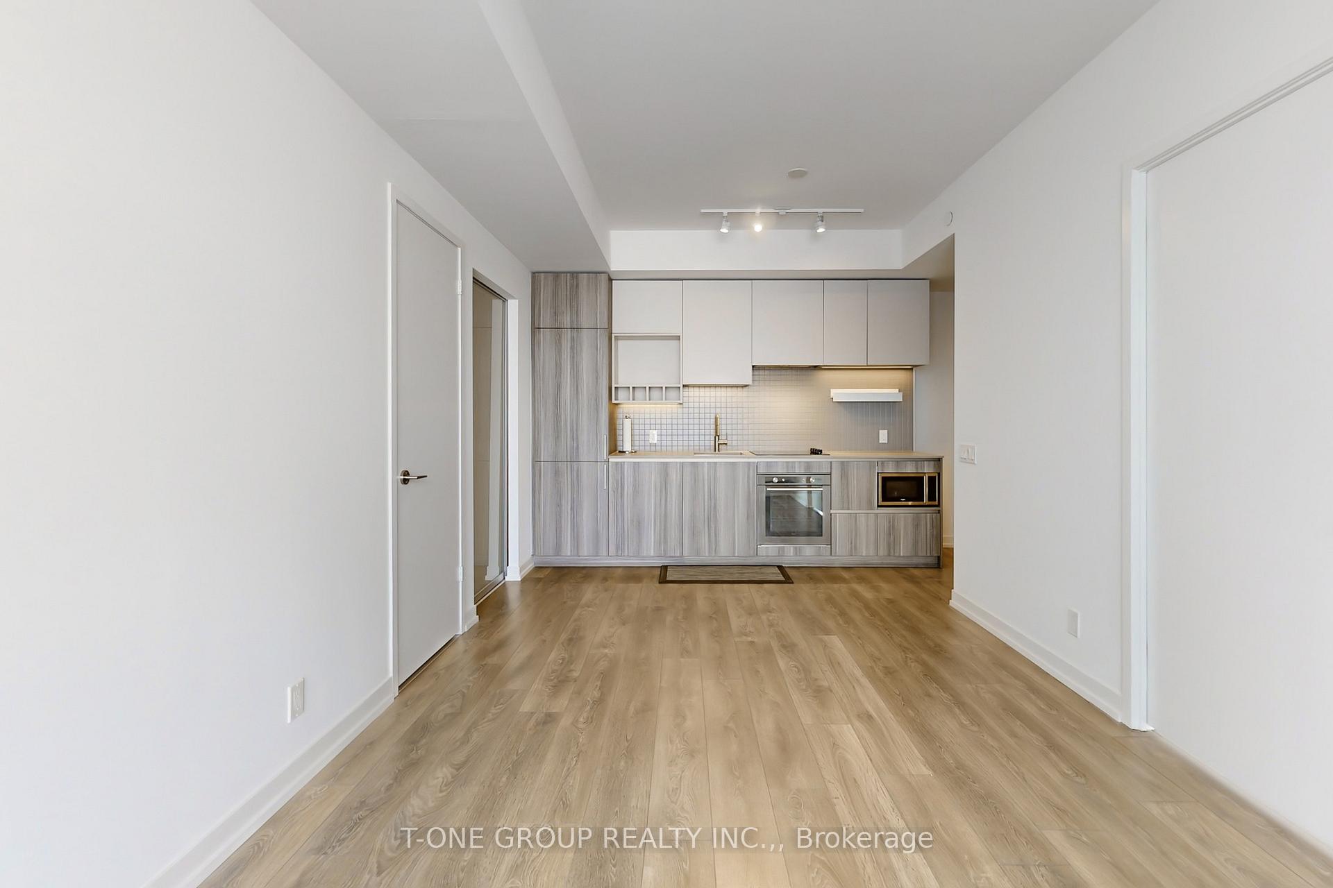 Photo 13 of Unit 1012, 5 Buttermill Avenue, Vaughan, Vaughan Corporate Centre — HOMEH