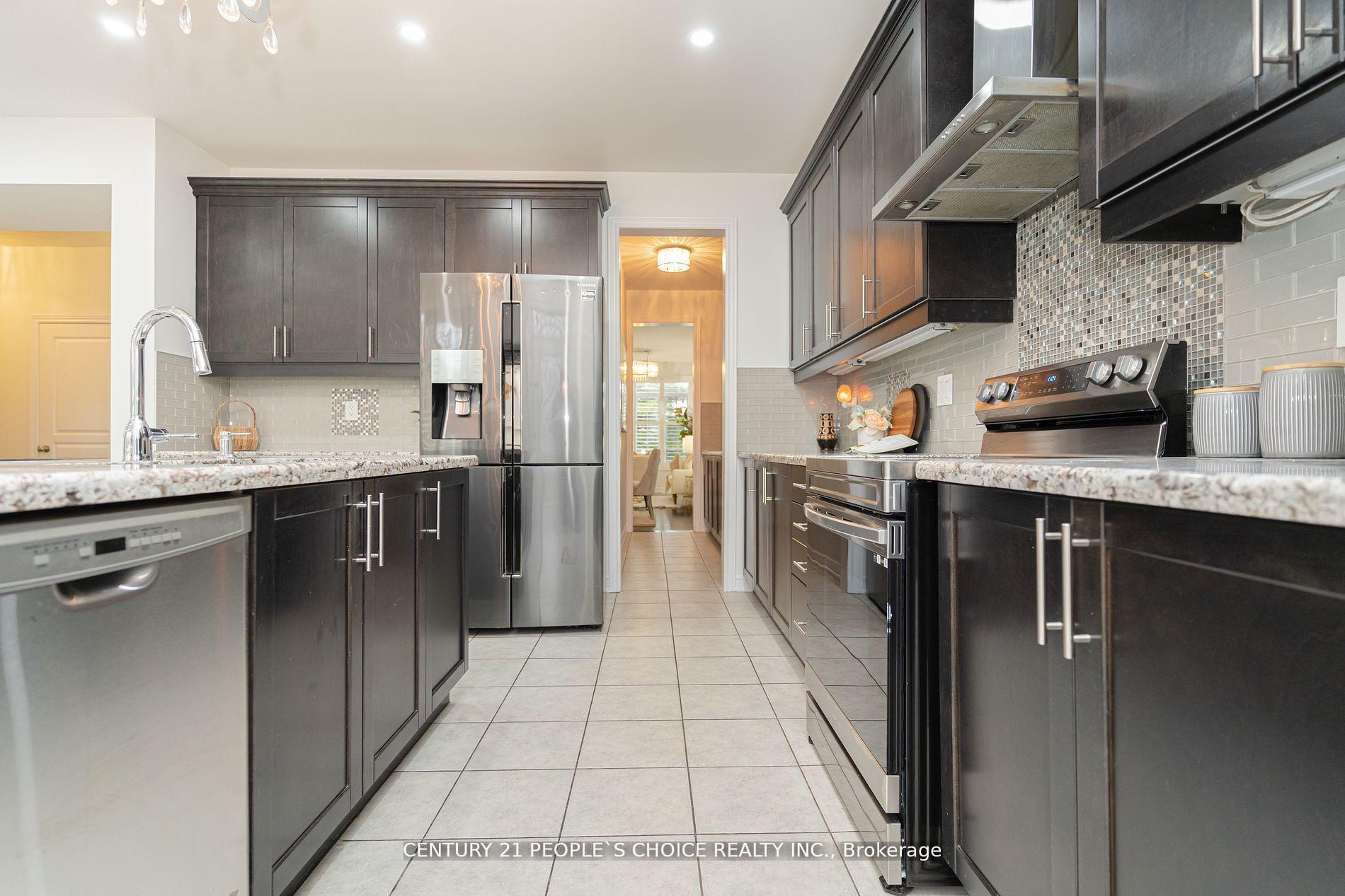 Photo 9 of 203 Allegro Drive, Brampton, Credit Valley — HOMEH