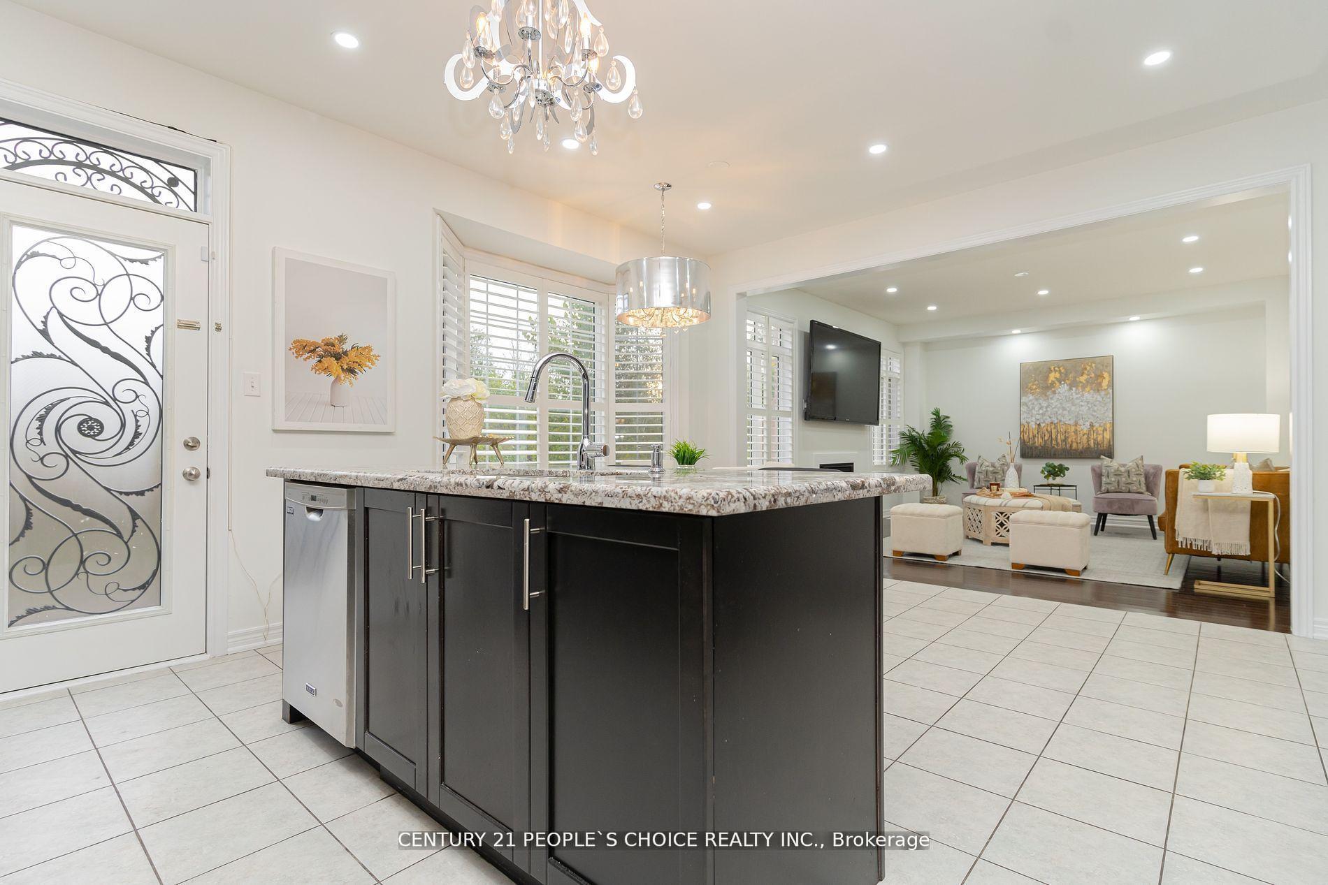Photo 11 of 203 Allegro Drive, Brampton, Credit Valley — HOMEH