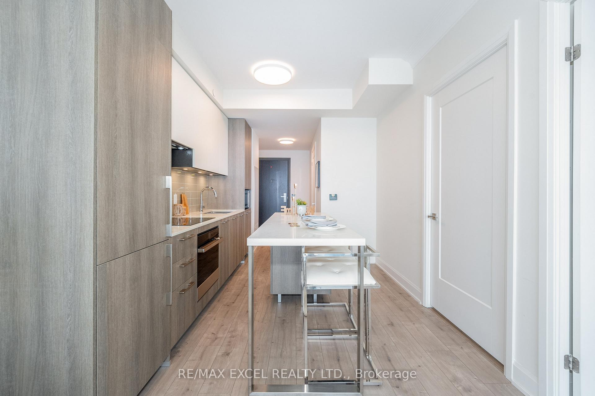 Photo 11 of Unit 2011, 8 Water Walk Drive, Markham, Unionville — HOMEH