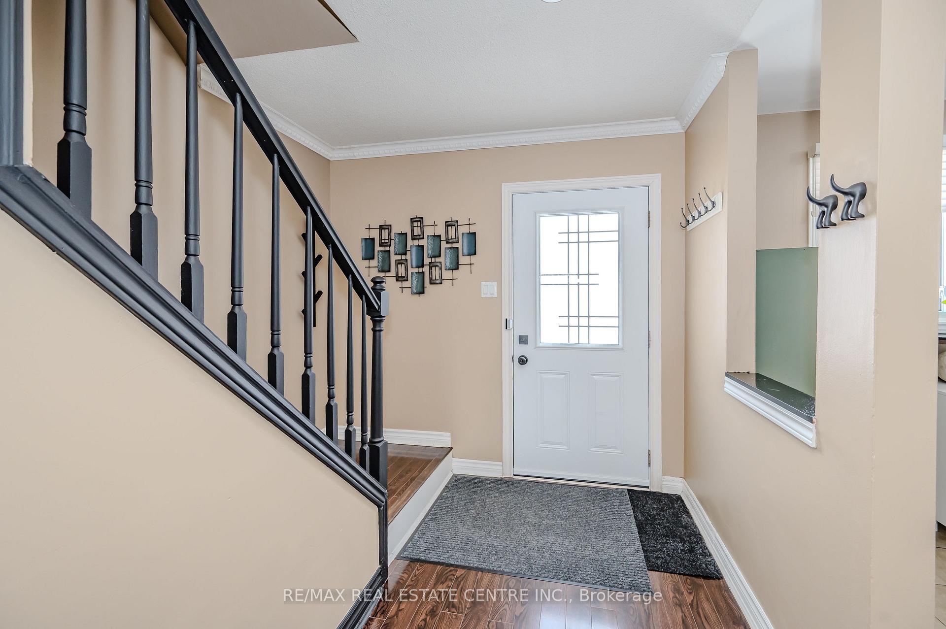 Photo 4 of Unit 51, 81 Hansen Road N, Brampton, Madoc — HOMEH