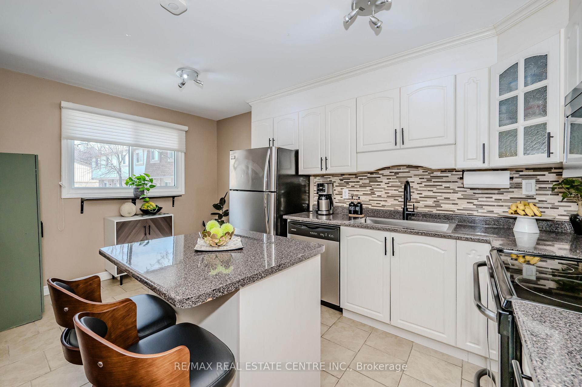 Photo 25 of Unit 51, 81 Hansen Road N, Brampton, Madoc — HOMEH