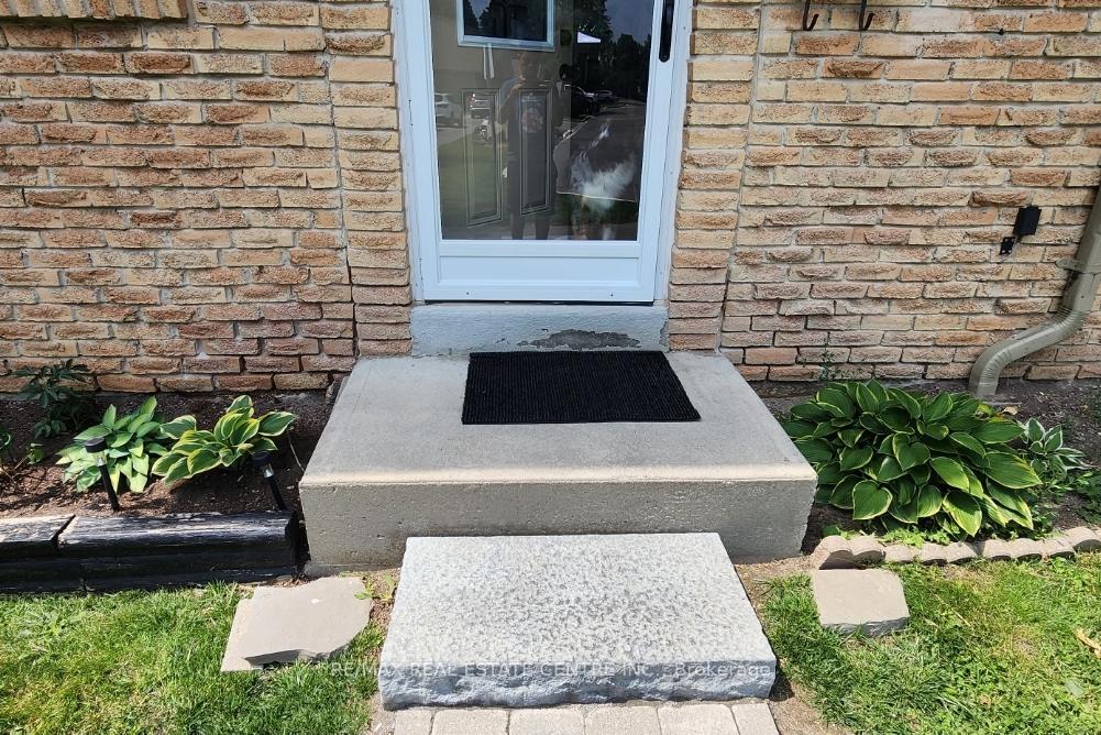 Photo 56 of Unit 51, 81 Hansen Road N, Brampton, Madoc — HOMEH