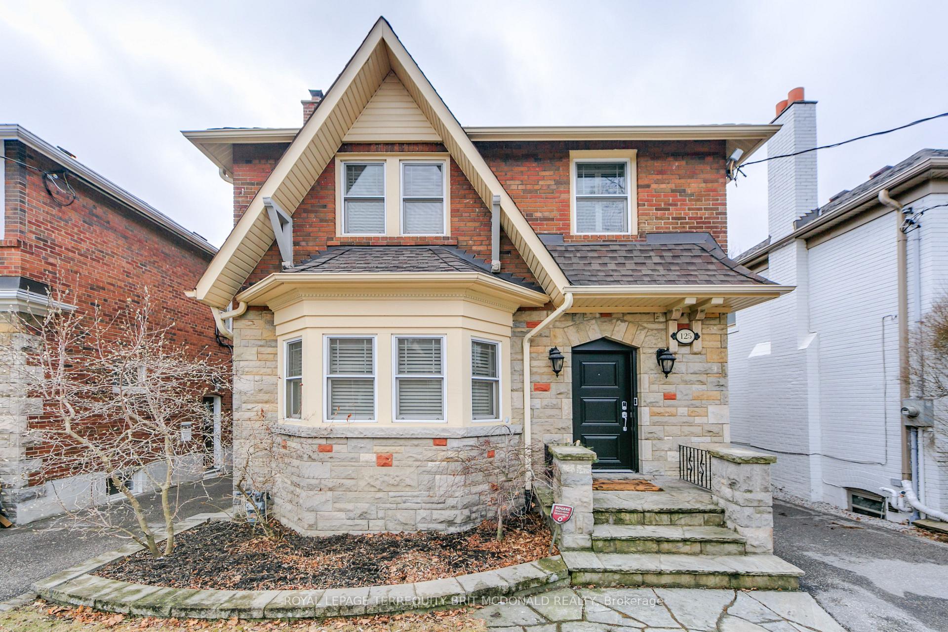 Front of 125 Chaplin Crescent
