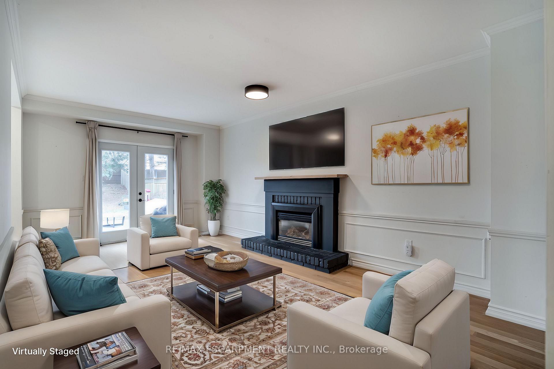 Photo 10 of 379 Devonshire Terrace, Hamilton, Ancaster — HOMEH