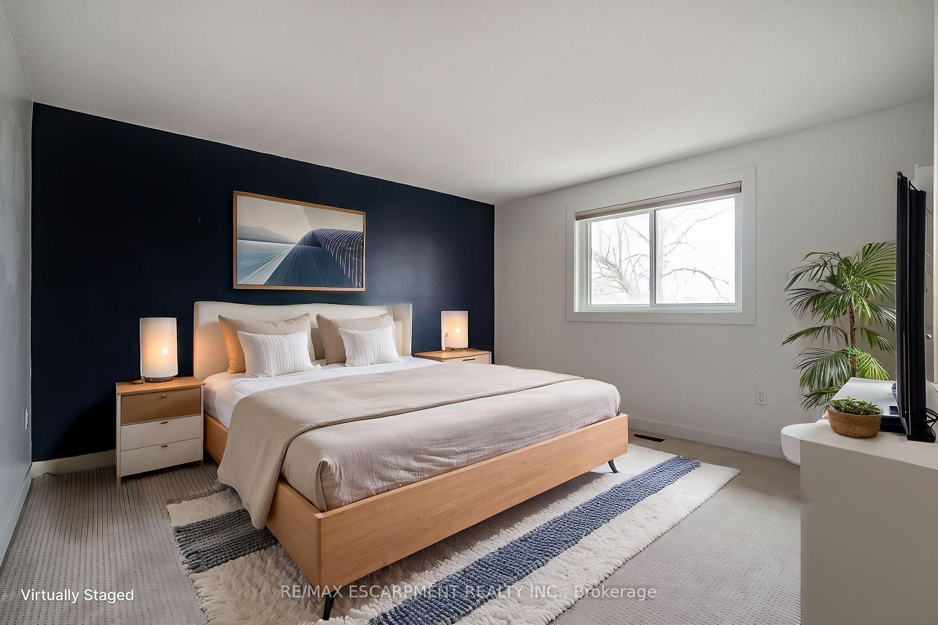 Photo 16 of 379 Devonshire Terrace, Hamilton, Ancaster — HOMEH