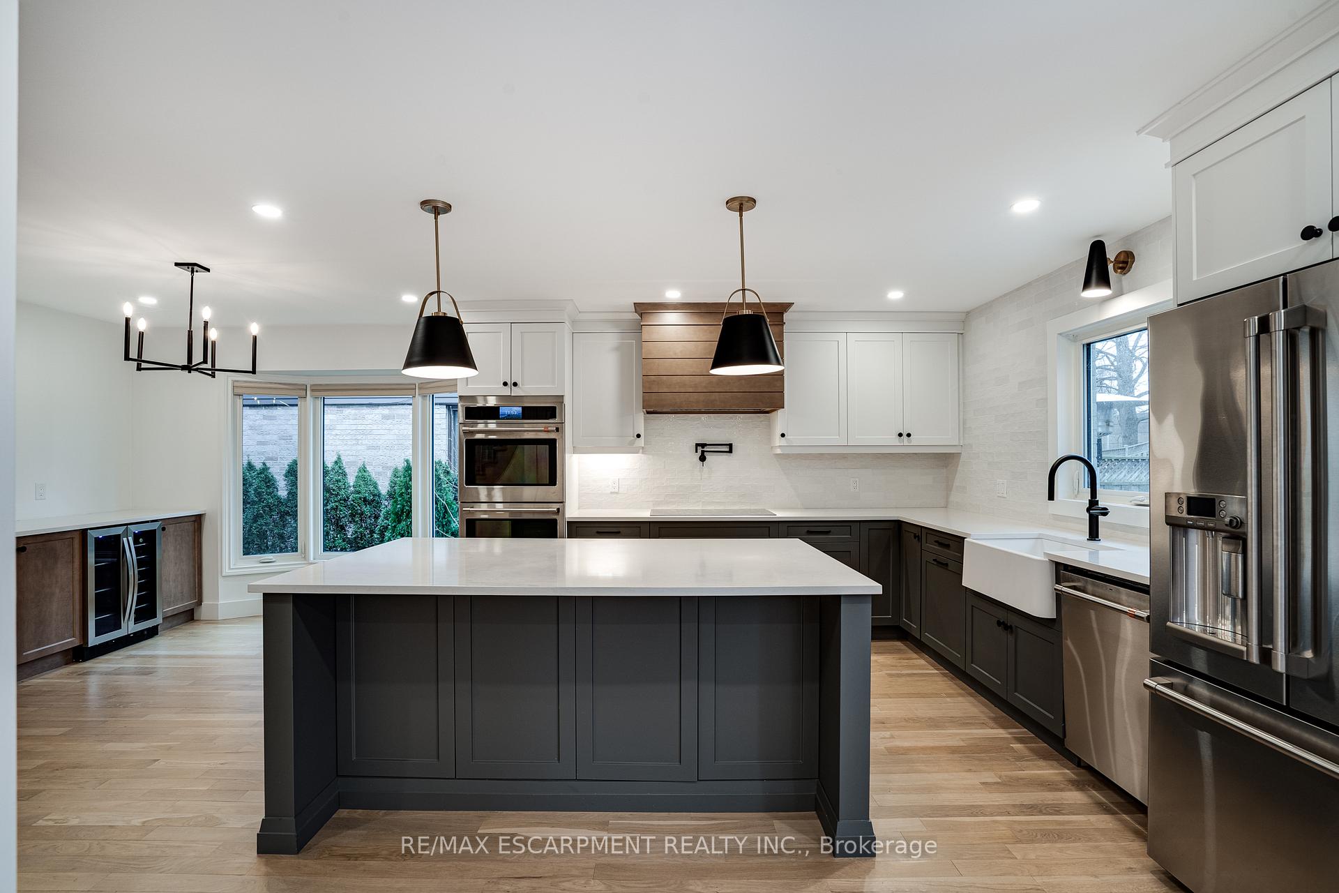Photo 21 of 379 Devonshire Terrace, Hamilton, Ancaster — HOMEH