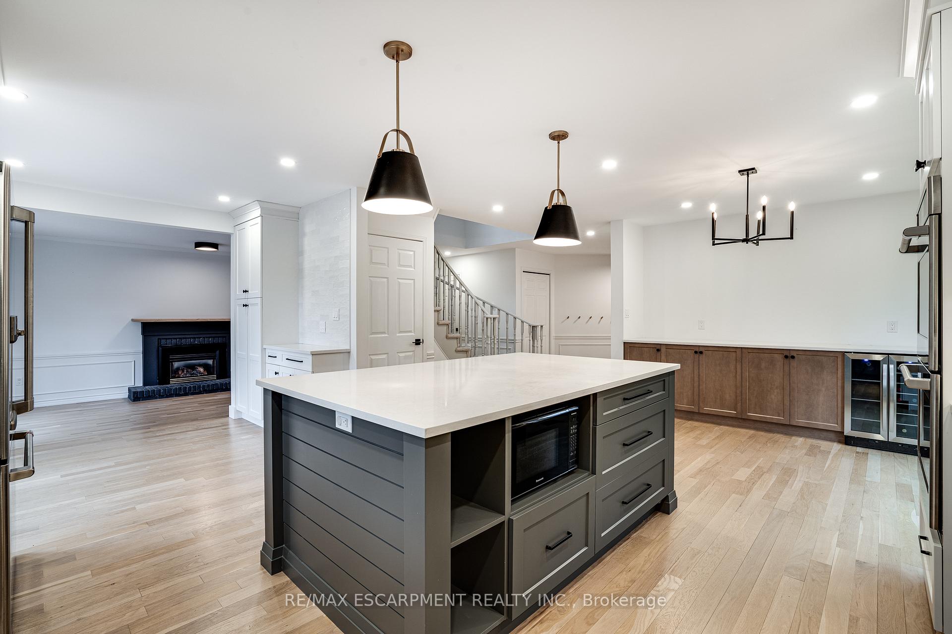 Photo 61 of 379 Devonshire Terrace, Hamilton, Ancaster — HOMEH