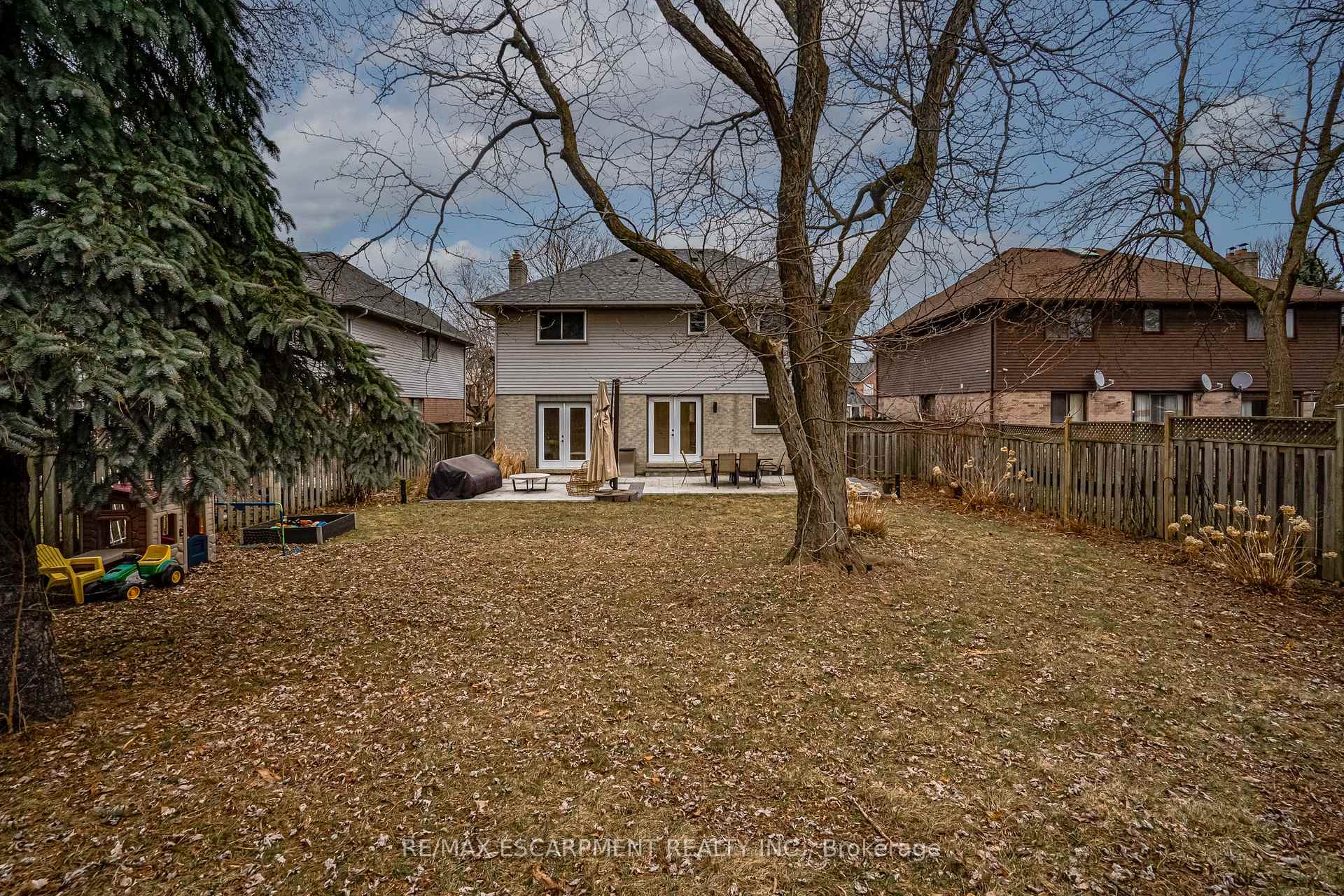 Photo 97 of 379 Devonshire Terrace, Hamilton, Ancaster — HOMEH