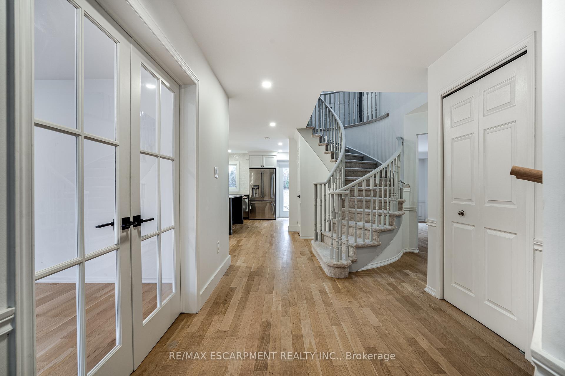 Photo 22 of 379 Devonshire Terrace, Hamilton, Ancaster — HOMEH
