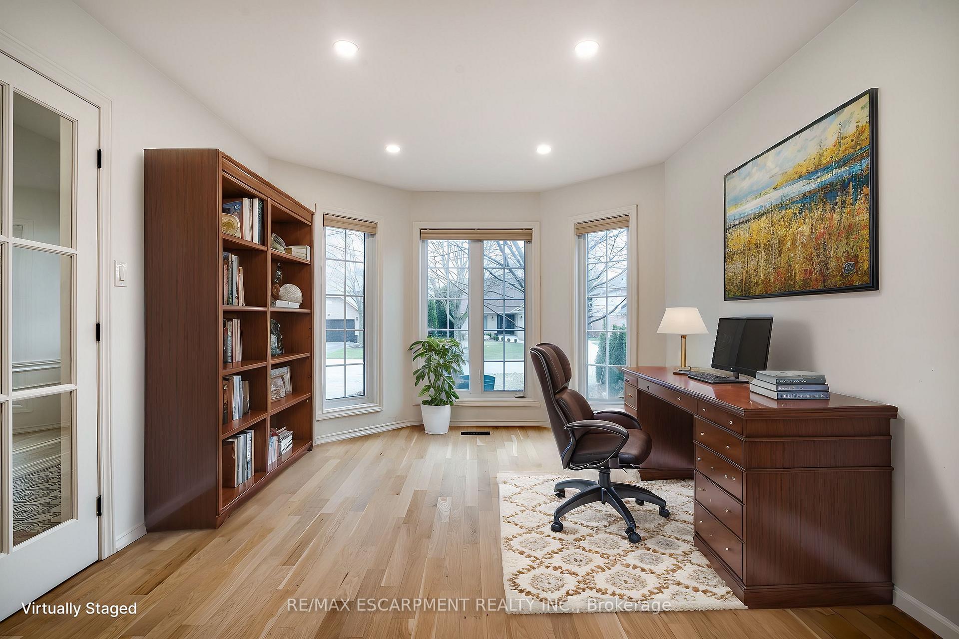 Photo 23 of 379 Devonshire Terrace, Hamilton, Ancaster — HOMEH
