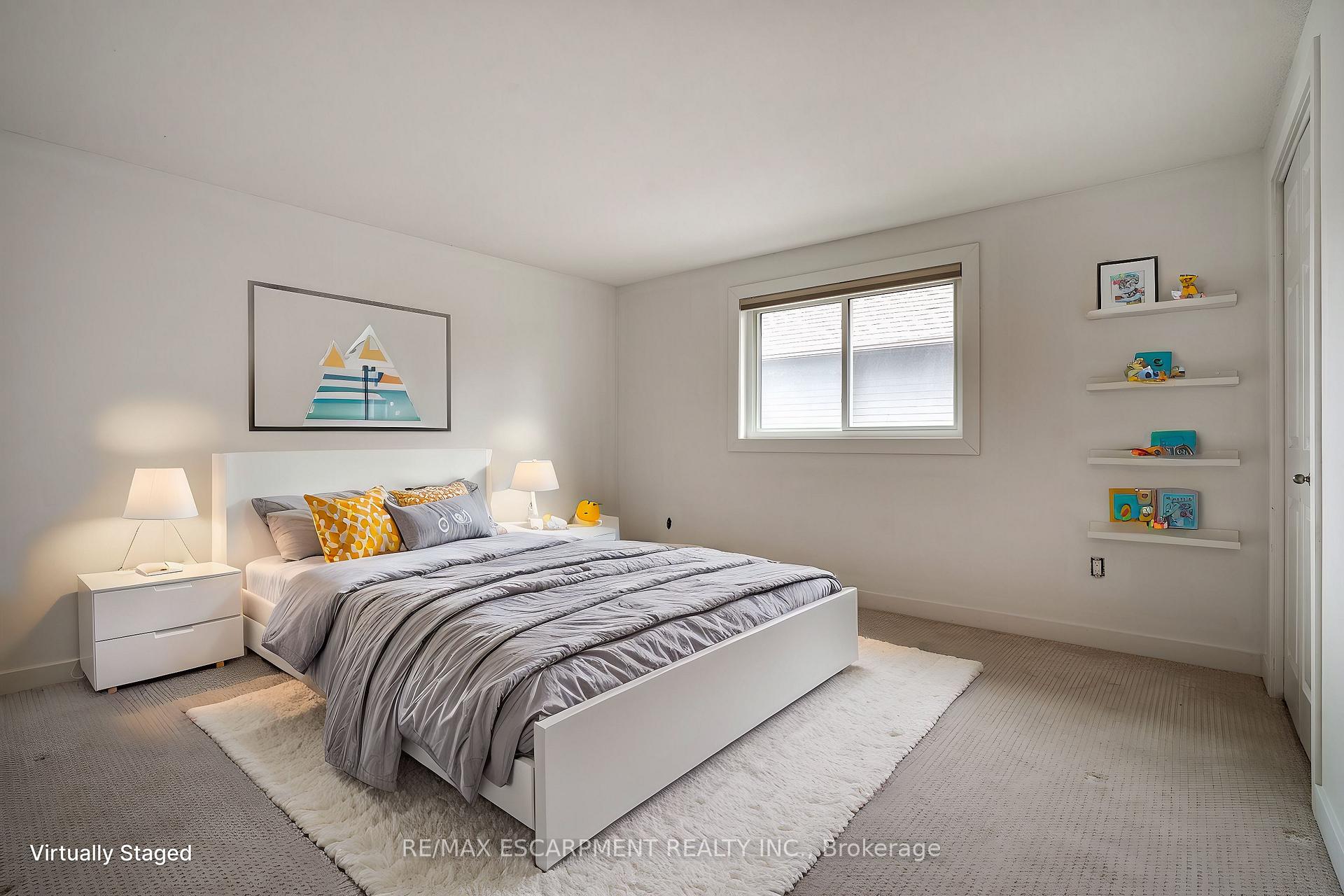 Photo 36 of 379 Devonshire Terrace, Hamilton, Ancaster — HOMEH