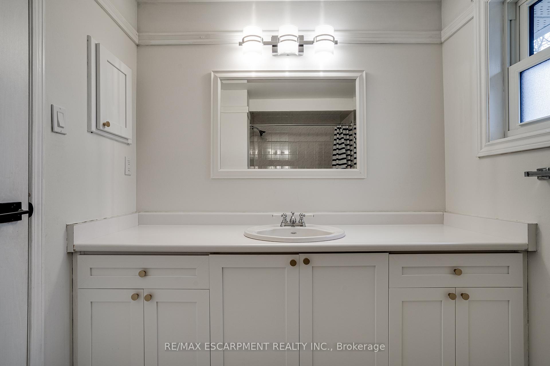 Photo 57 of 379 Devonshire Terrace, Hamilton, Ancaster — HOMEH