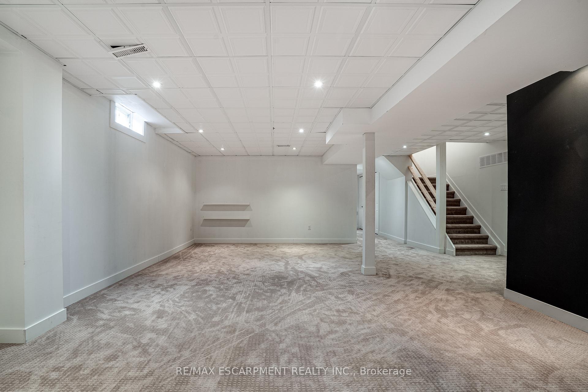Photo 60 of 379 Devonshire Terrace, Hamilton, Ancaster — HOMEH