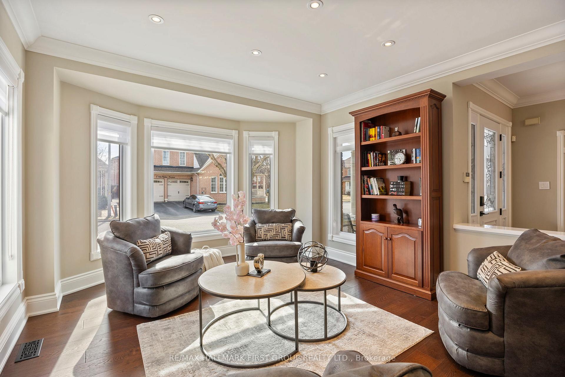 Photo 7 of 24 Goodhart Crescent, Ajax, Northwest Ajax — HOMEH