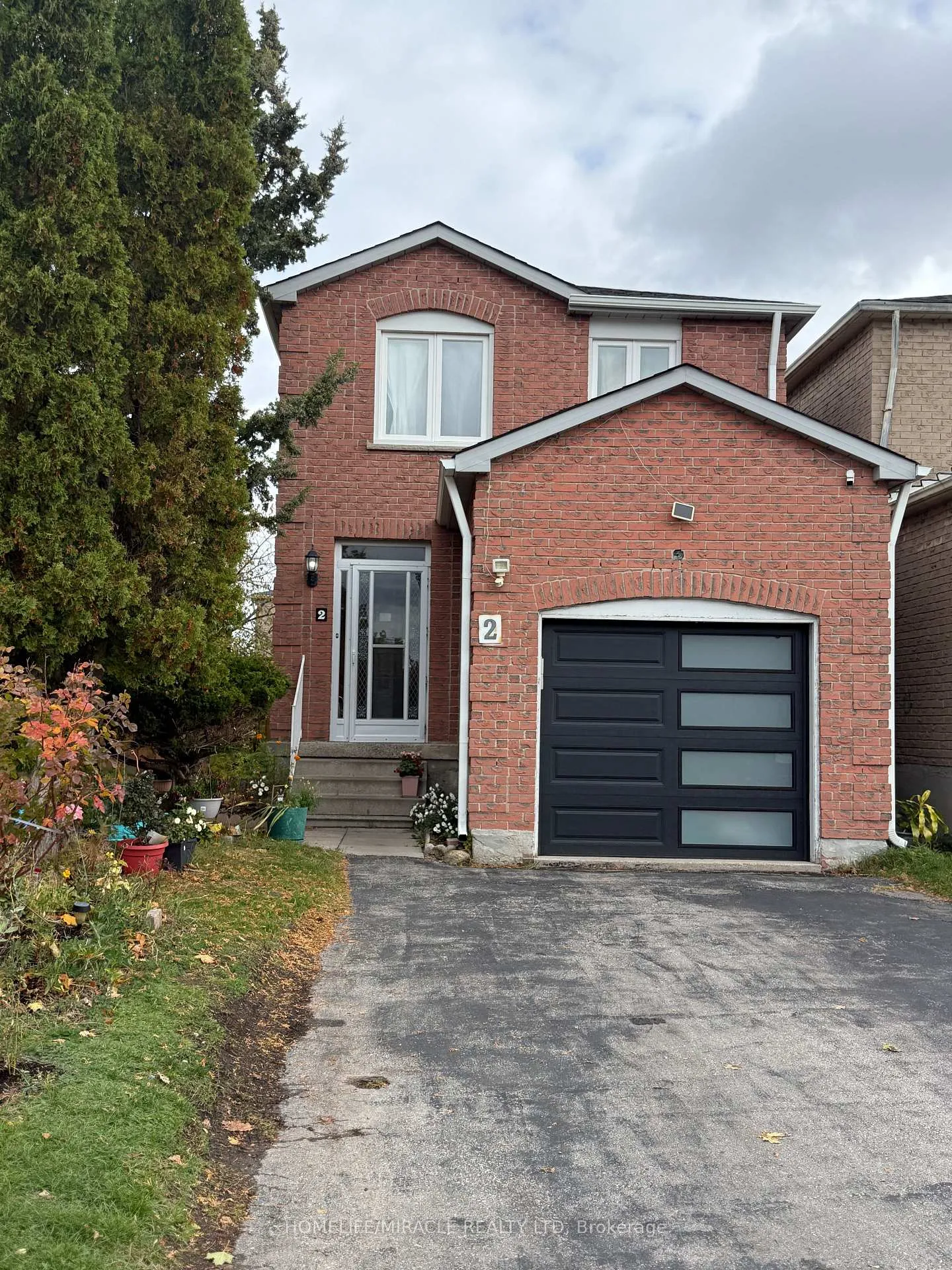 Photo 1 of 2 Ketchum Crescent, Markham, Middlefield — HOMEH