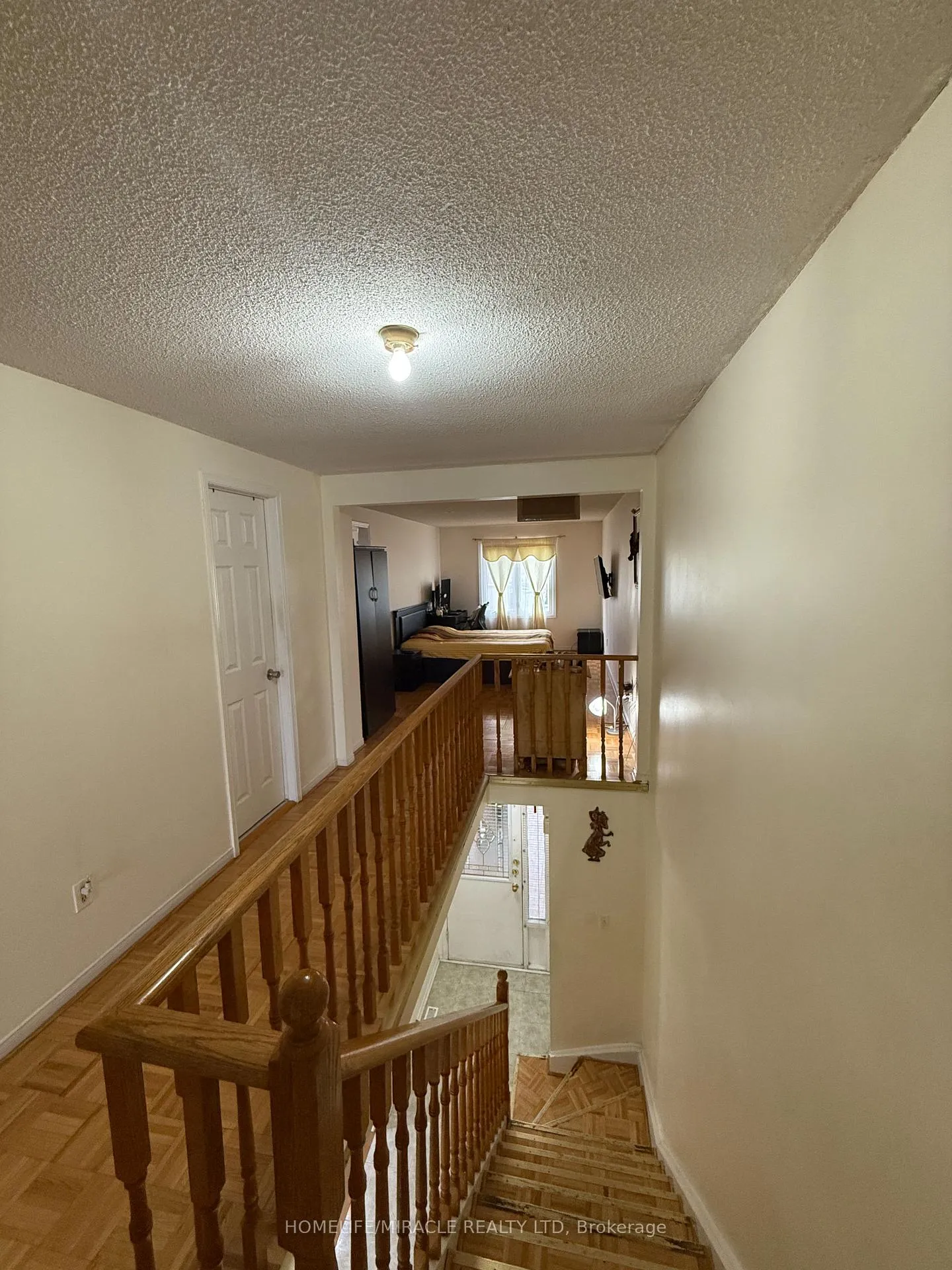 Photo 15 of 2 Ketchum Crescent, Markham, Middlefield — HOMEH