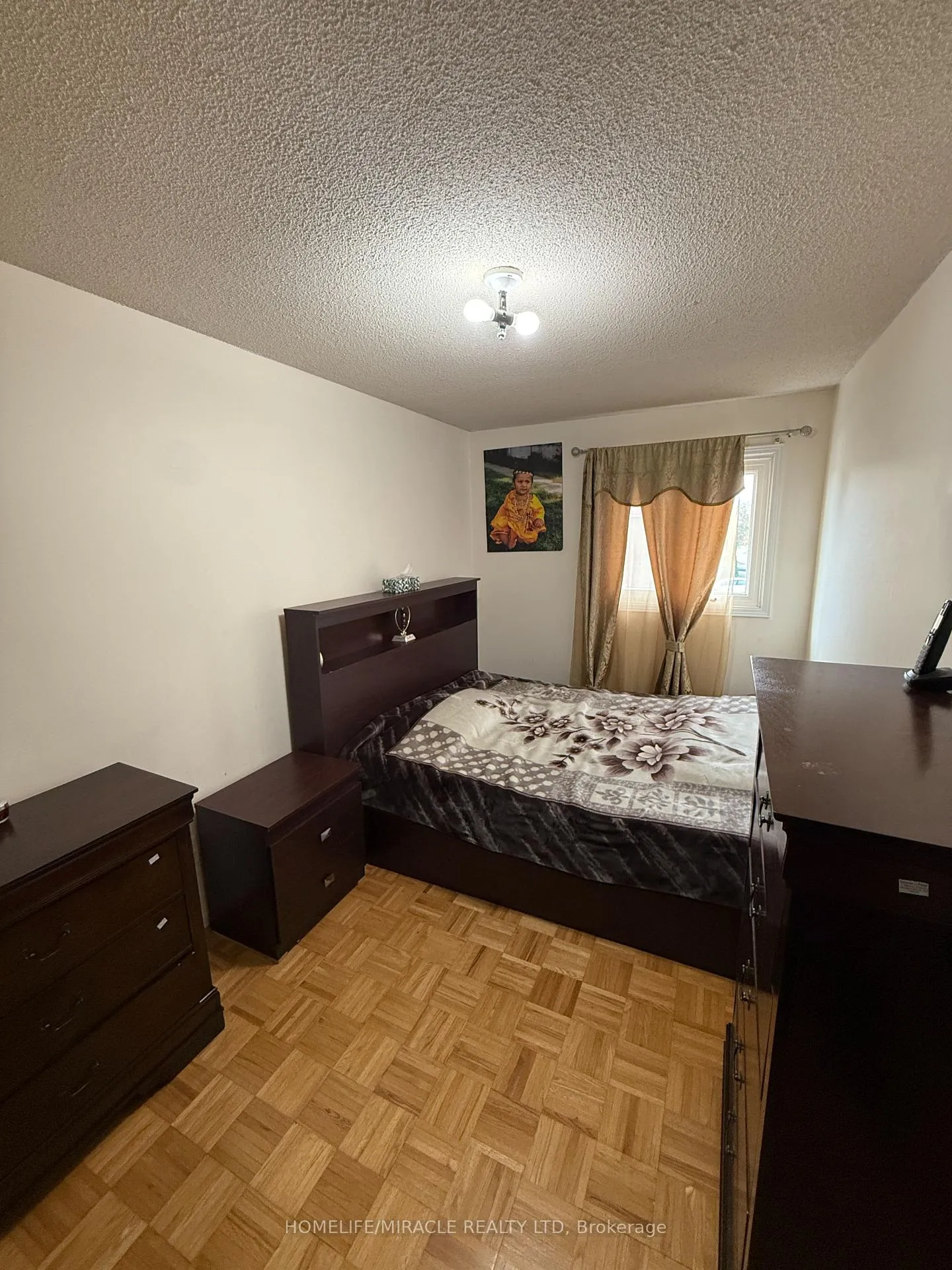 Photo 19 of 2 Ketchum Crescent, Markham, Middlefield — HOMEH