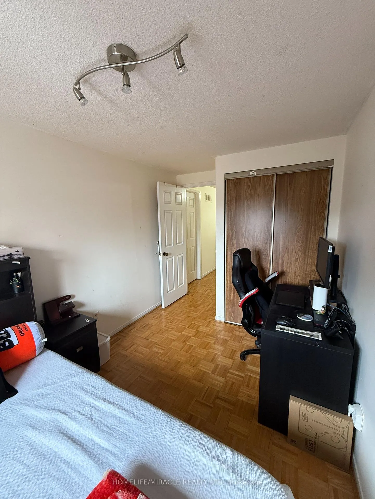 Photo 23 of 2 Ketchum Crescent, Markham, Middlefield — HOMEH