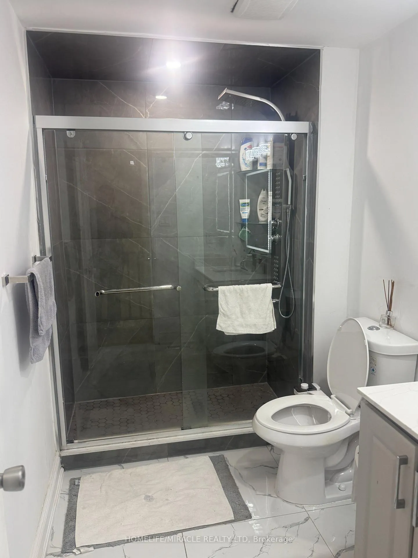 Photo 29 of 2 Ketchum Crescent, Markham, Middlefield — HOMEH