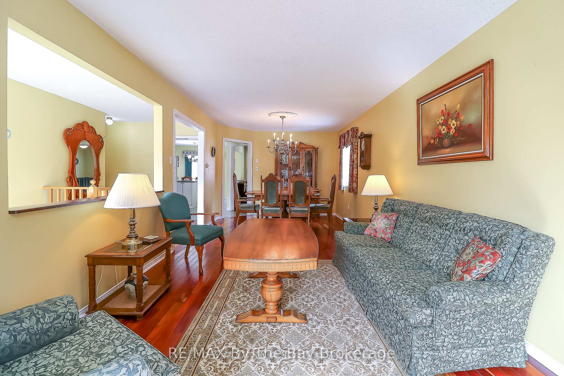 Photo 16 of 2 Silver Birch Avenue, Wasaga Beach — HOMEH