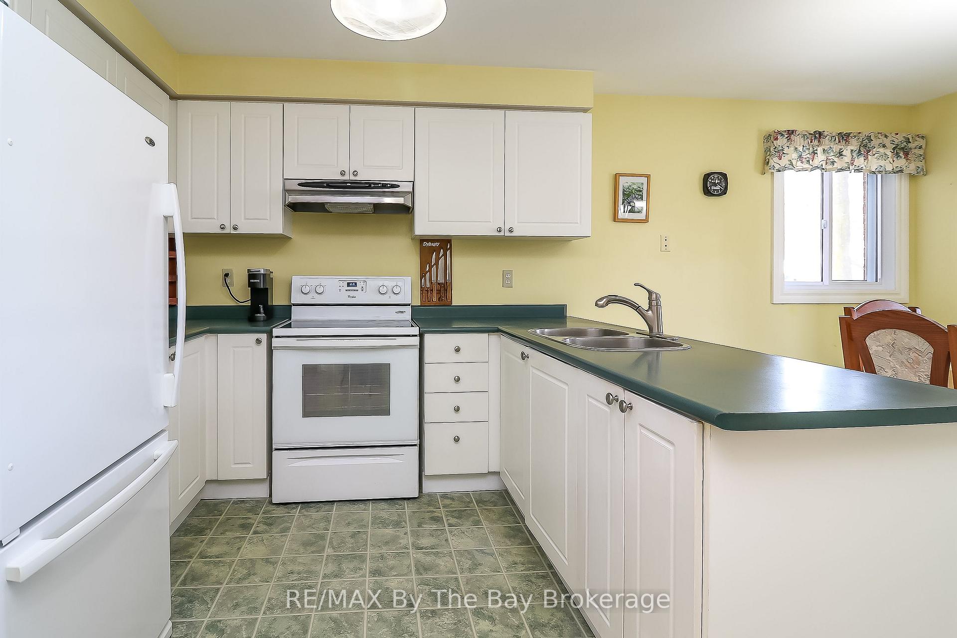 Photo 39 of 2 Silver Birch Avenue, Wasaga Beach — HOMEH