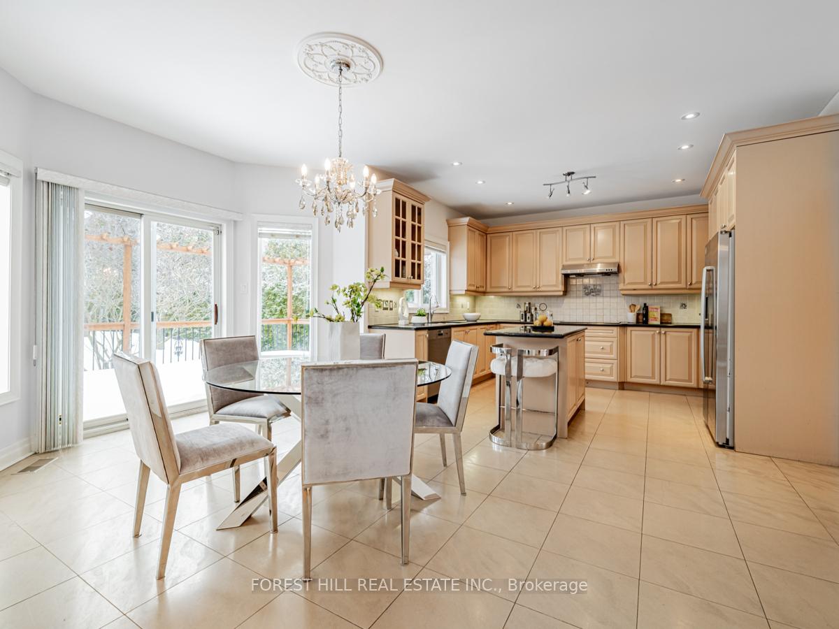 Photo 16 of 112 Crestwood Road, Vaughan, Crestwood-Springfarm-Yorkhill — HOMEH