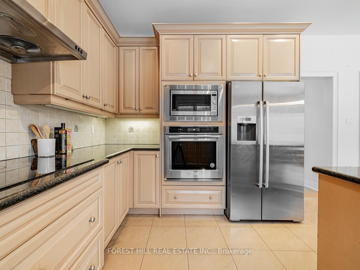 Photo 19 of 112 Crestwood Road, Vaughan, Crestwood-Springfarm-Yorkhill — HOMEH