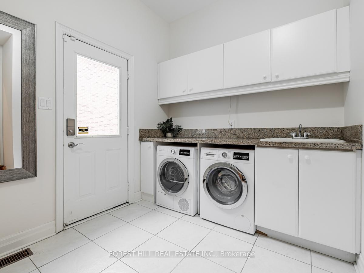 Photo 22 of 112 Crestwood Road, Vaughan, Crestwood-Springfarm-Yorkhill — HOMEH