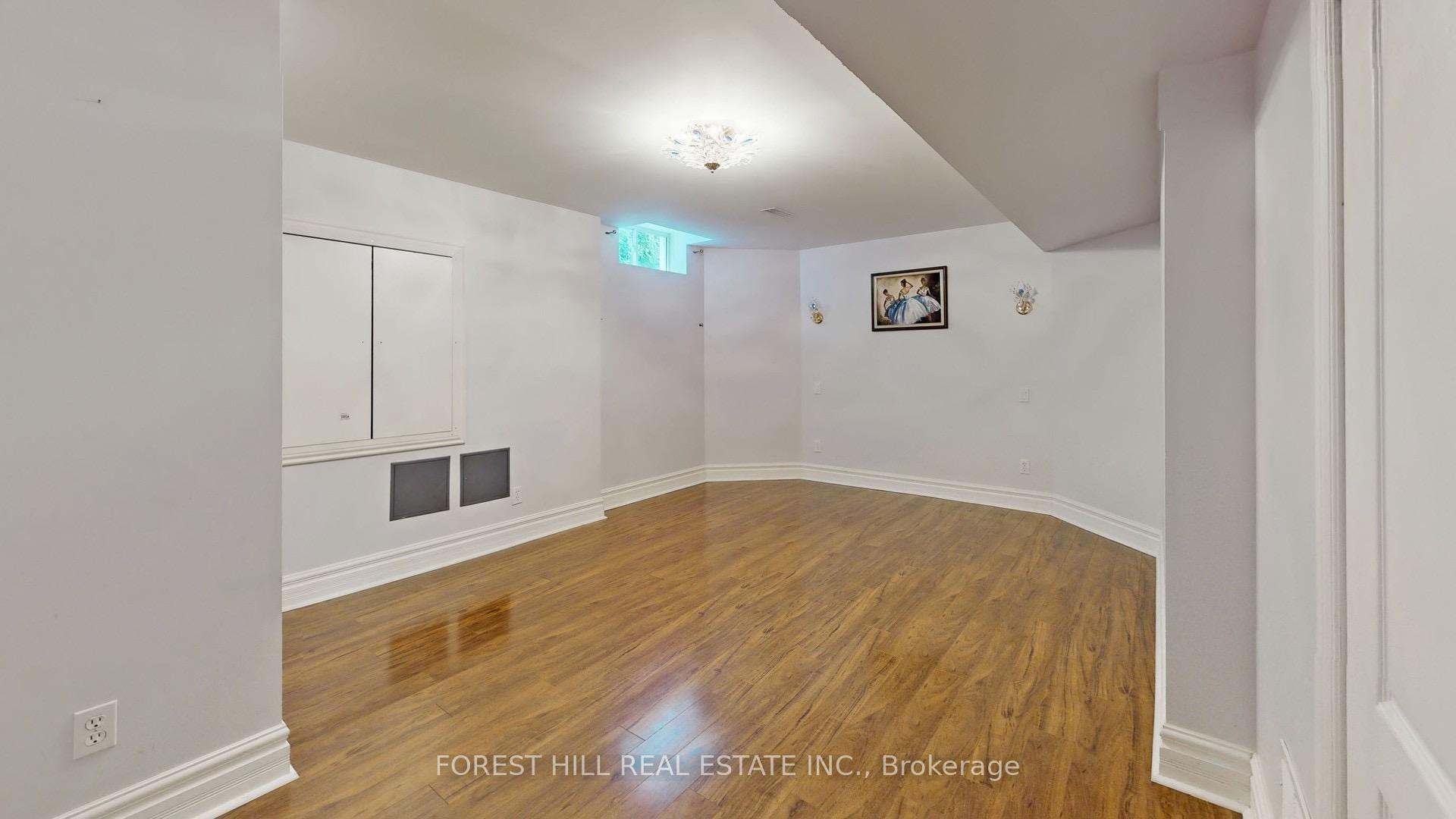 Photo 38 of 112 Crestwood Road, Vaughan, Crestwood-Springfarm-Yorkhill — HOMEH