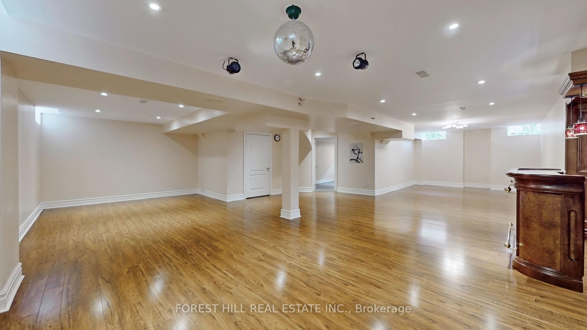 Photo 39 of 112 Crestwood Road, Vaughan, Crestwood-Springfarm-Yorkhill — HOMEH