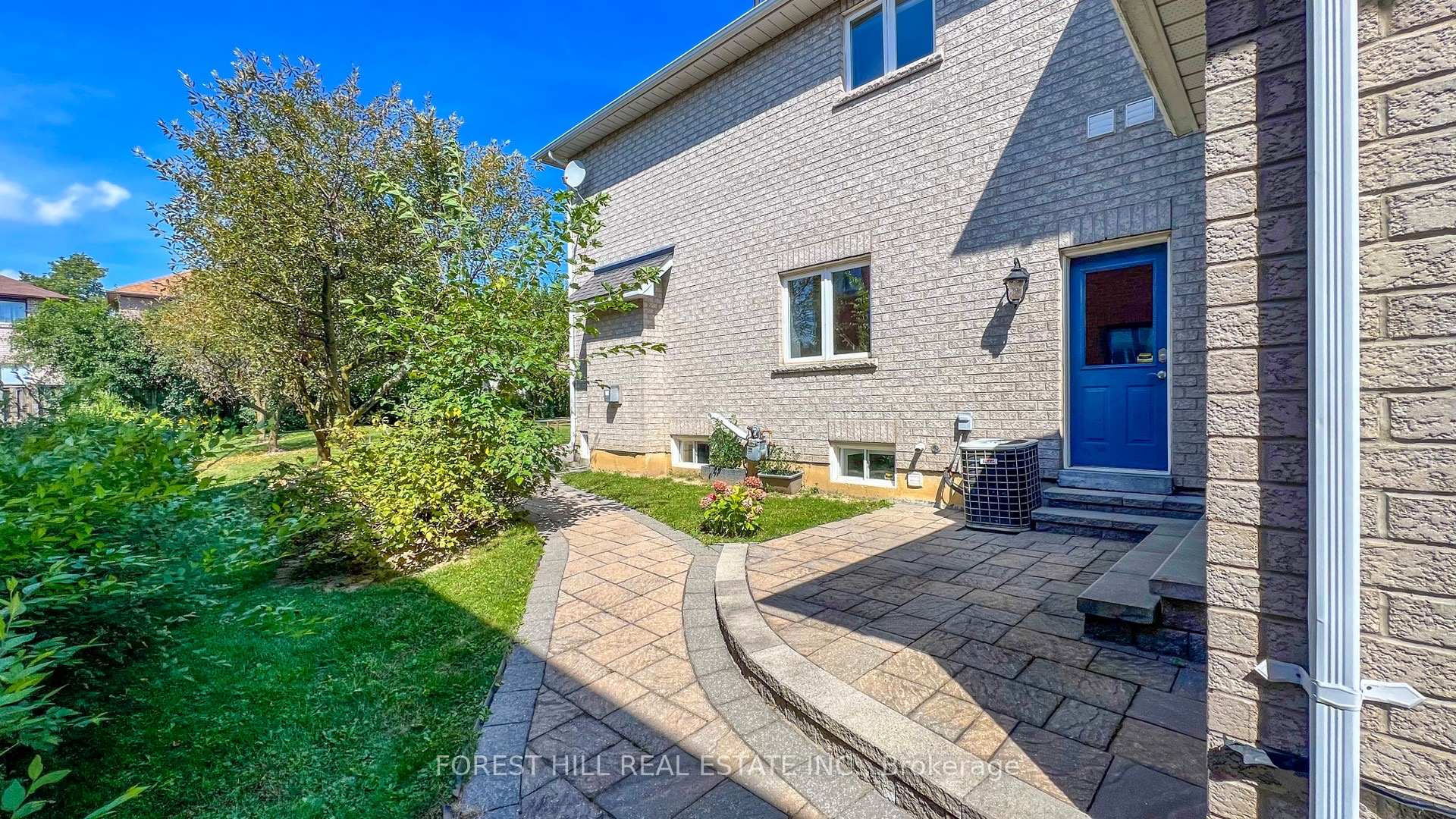 Photo 41 of 112 Crestwood Road, Vaughan, Crestwood-Springfarm-Yorkhill — HOMEH