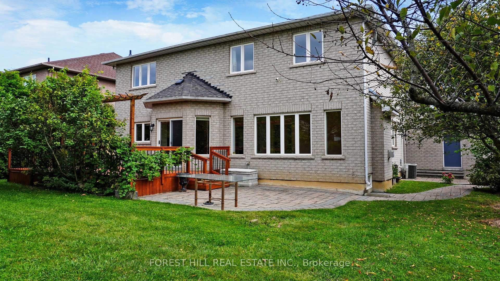 Photo 42 of 112 Crestwood Road, Vaughan, Crestwood-Springfarm-Yorkhill — HOMEH