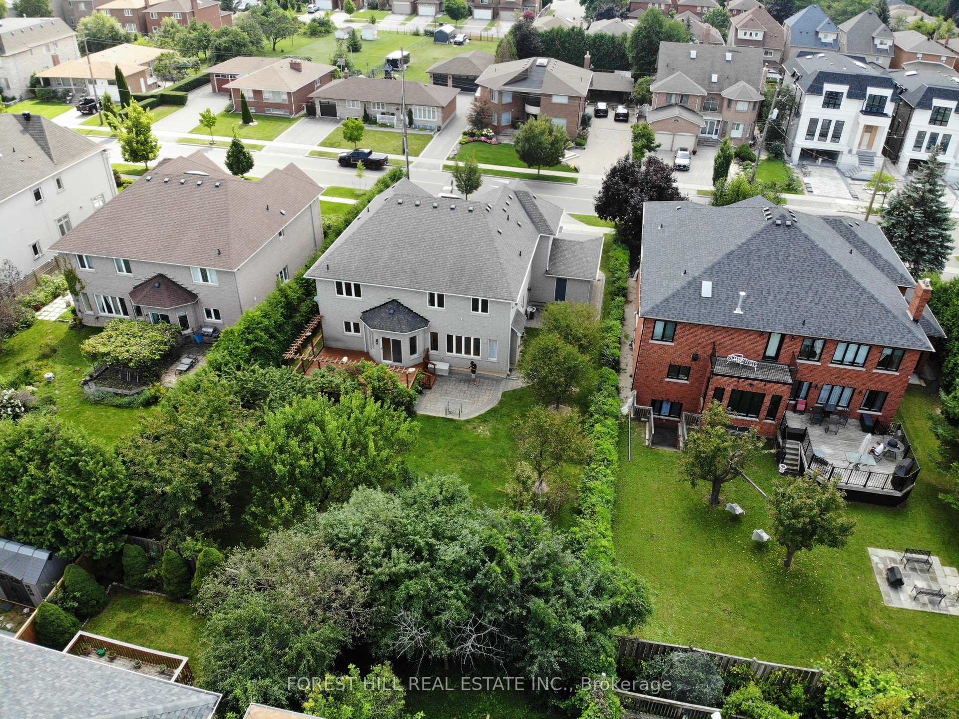 Photo 48 of 112 Crestwood Road, Vaughan, Crestwood-Springfarm-Yorkhill — HOMEH