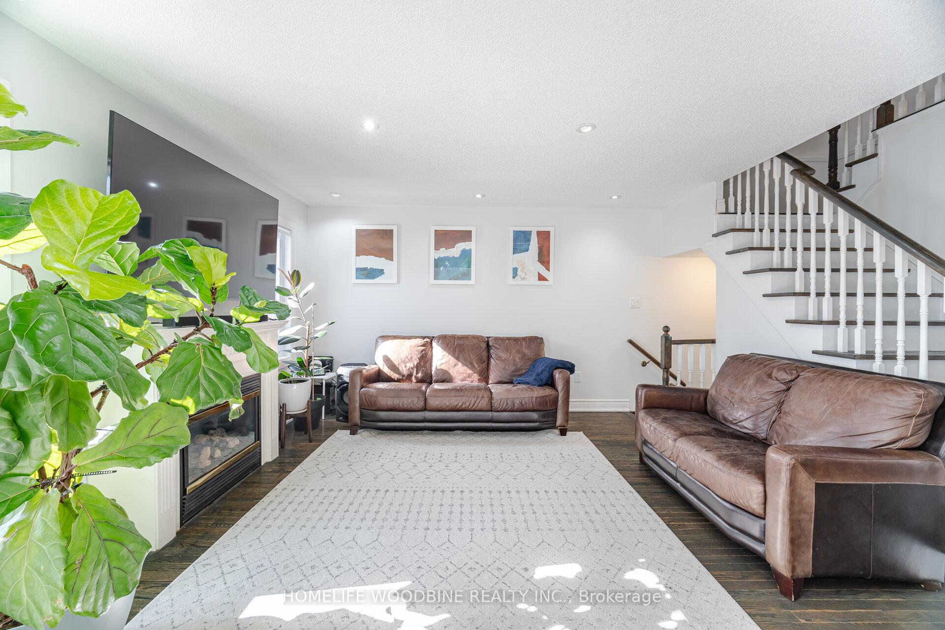 Photo 9 of 28 Redfinch Way, Brampton, Fletcher's Meadow — HOMEH