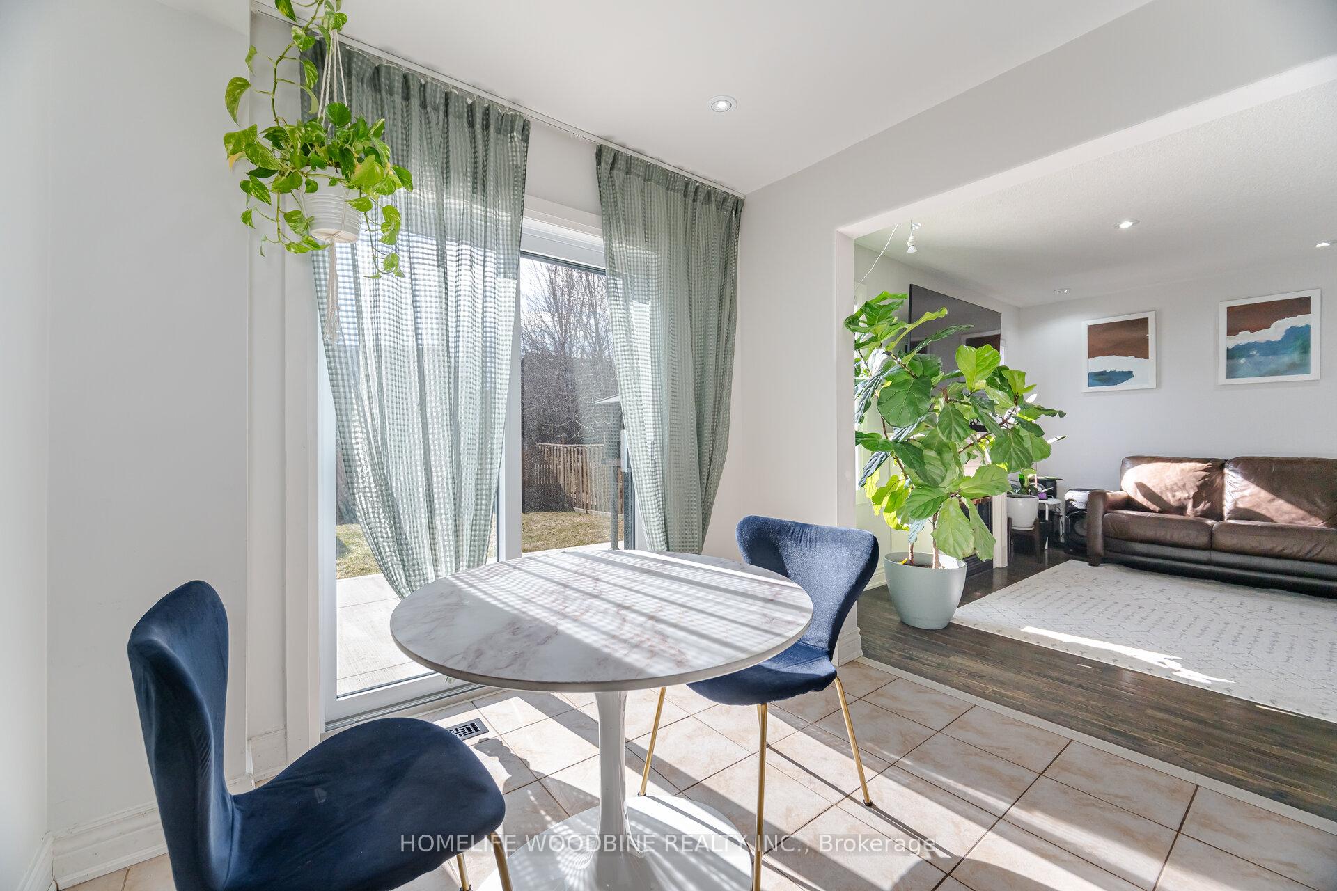 Photo 15 of 28 Redfinch Way, Brampton, Fletcher's Meadow — HOMEH