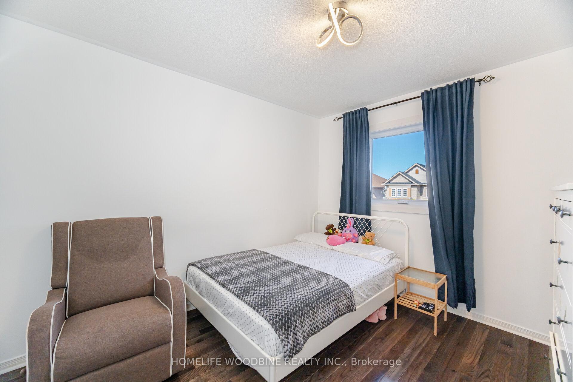 Photo 26 of 28 Redfinch Way, Brampton, Fletcher's Meadow — HOMEH