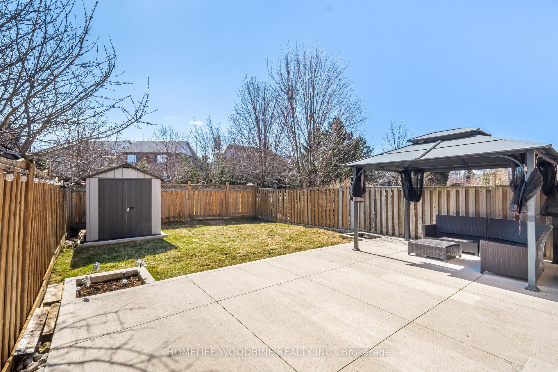 Photo 39 of 28 Redfinch Way, Brampton, Fletcher's Meadow — HOMEH