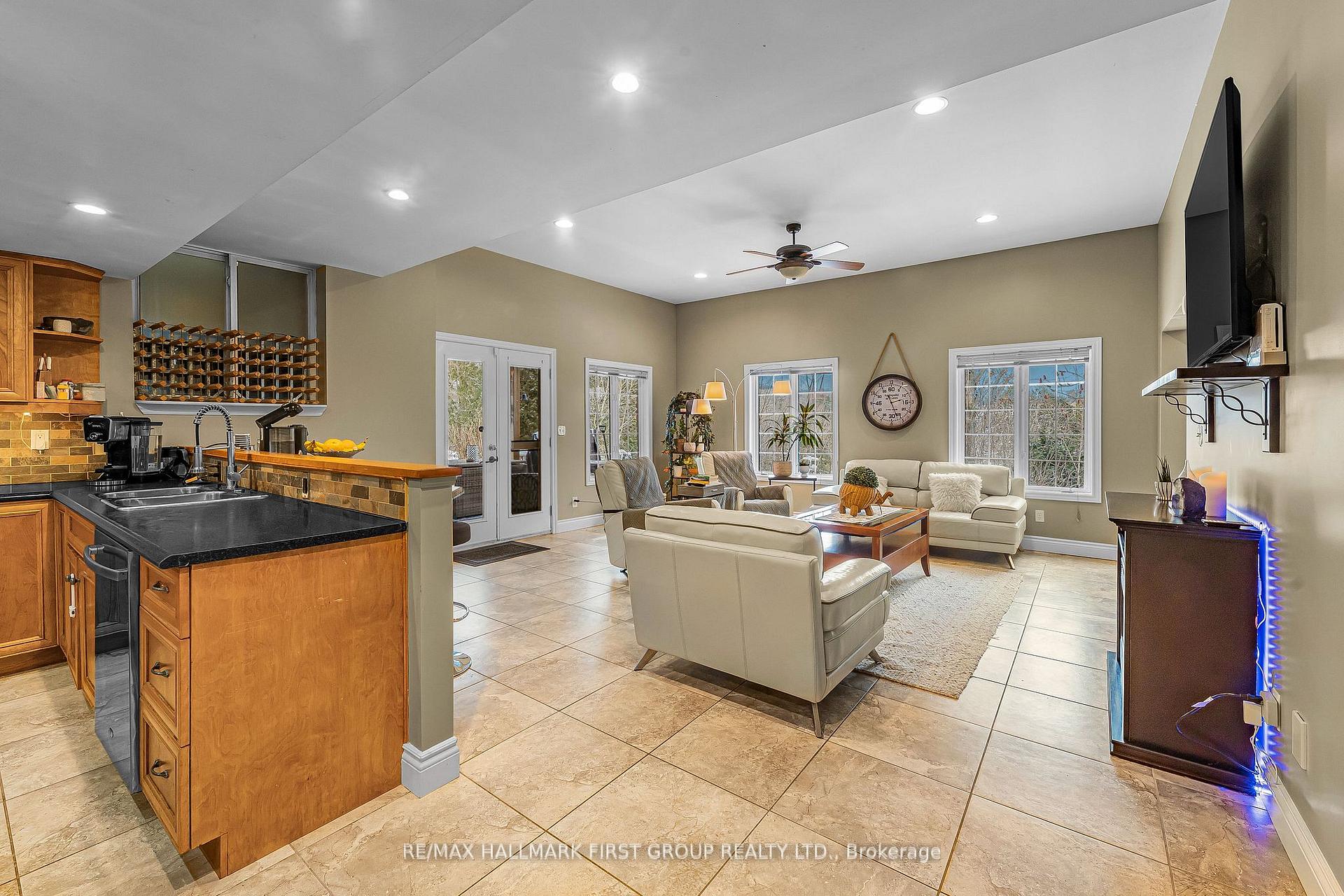 Photo 5 of 9488 Hutsell Road, Hamilton Township, Baltimore — HOMEH