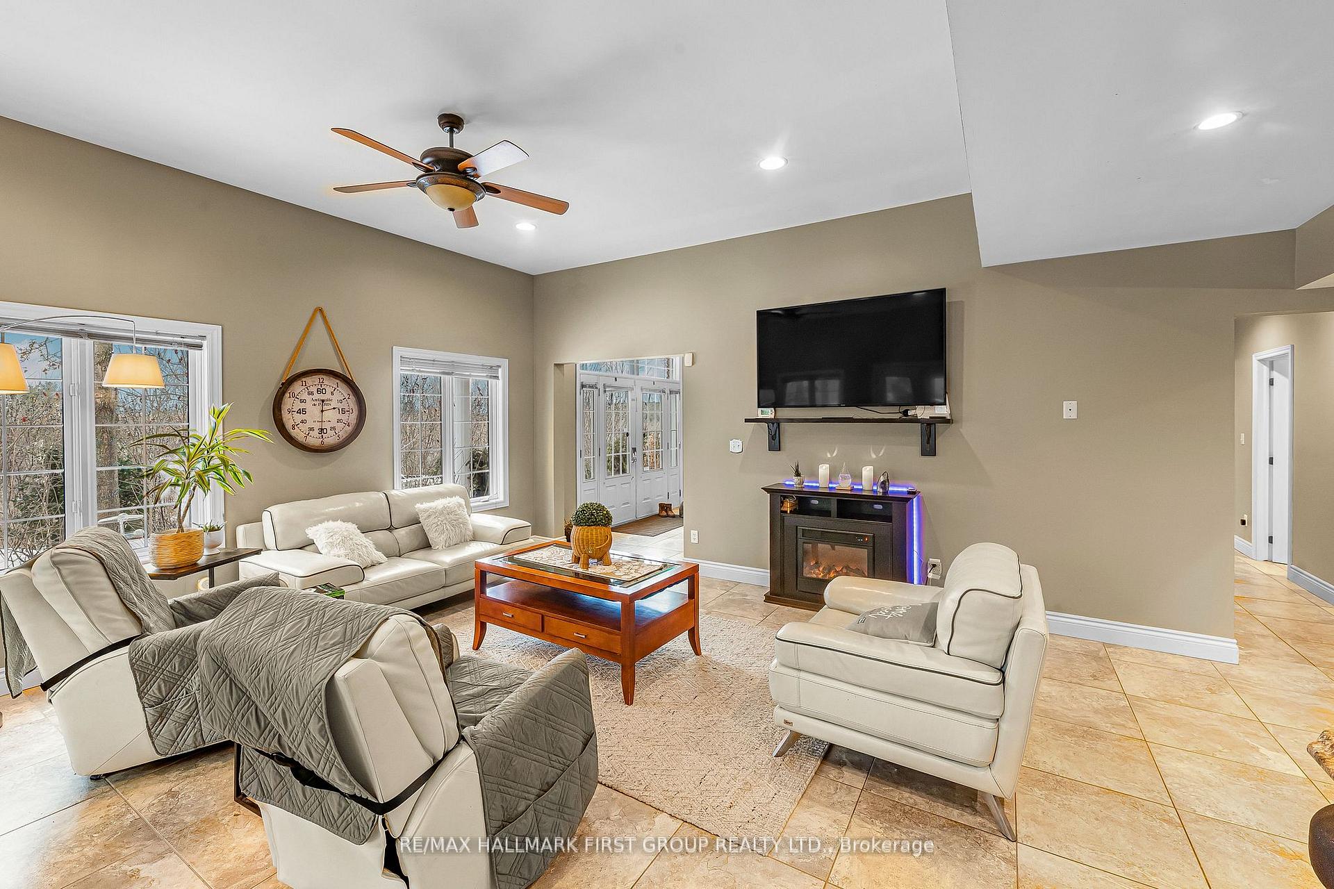 Photo 15 of 9488 Hutsell Road, Hamilton Township, Baltimore — HOMEH