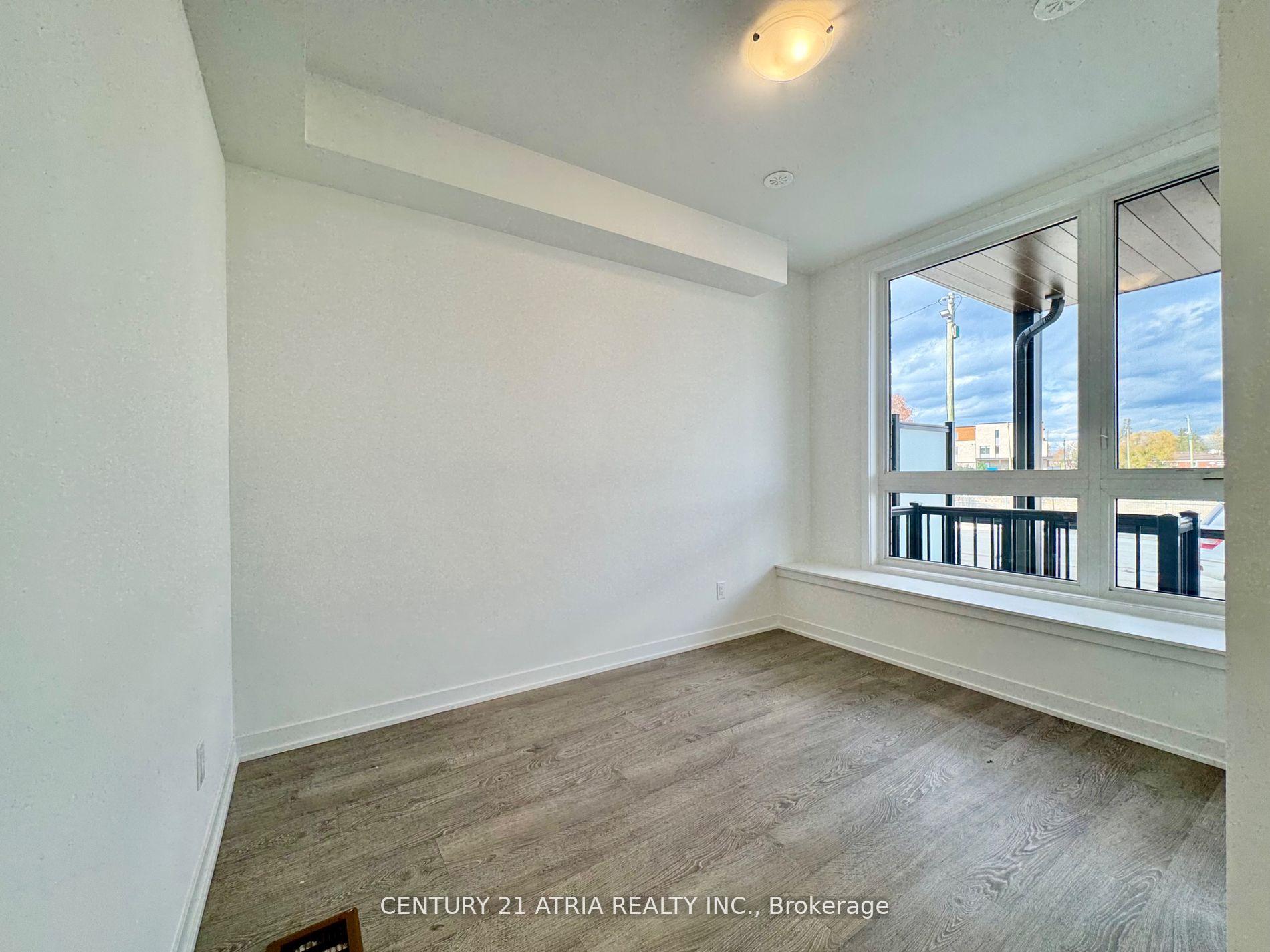 Photo 3 of Unit main, 22 Deep Roots Terrace, Toronto, Englemount-Lawrence — HOMEH