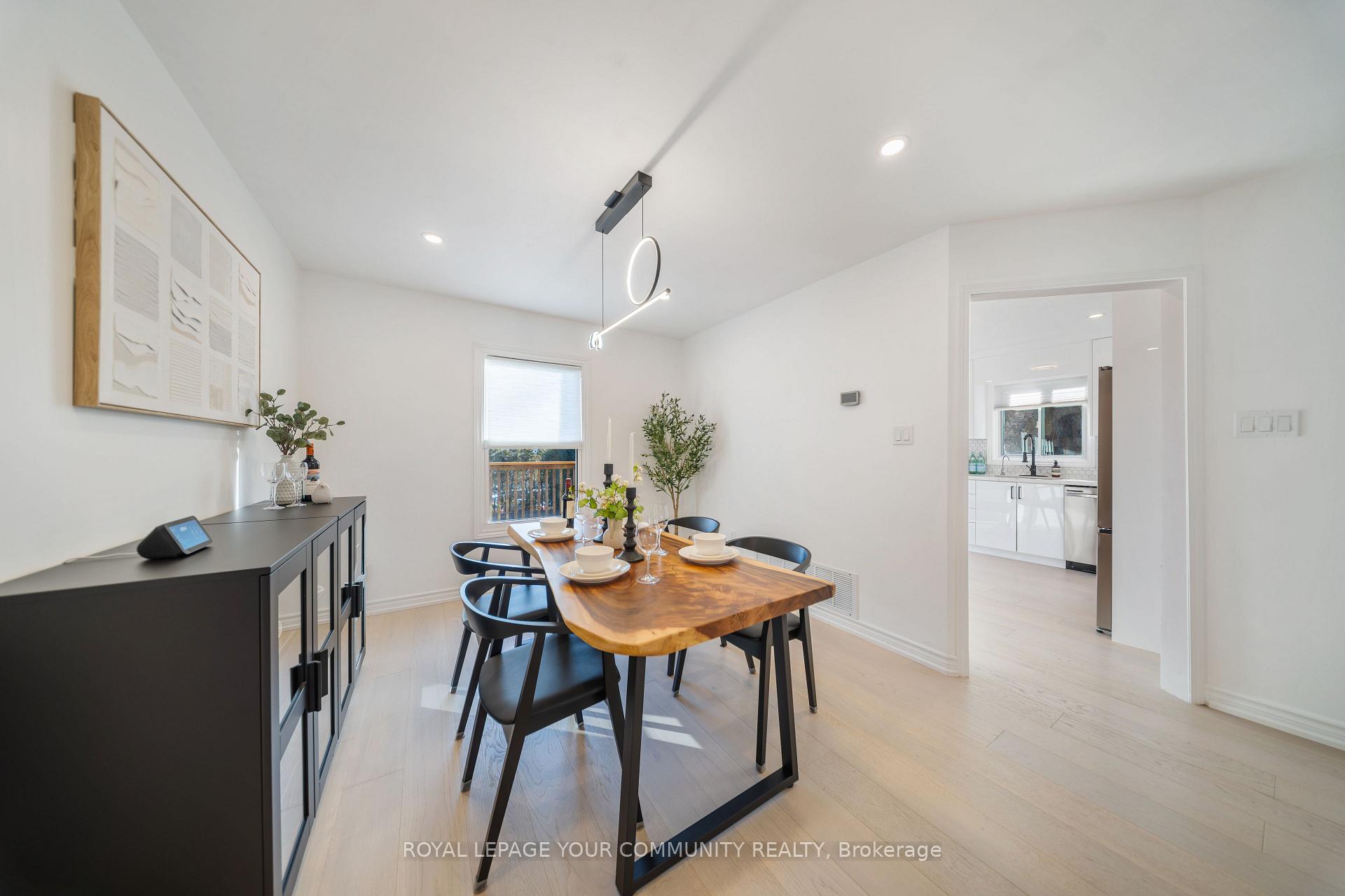 Photo 11 of 79 Tamarack Drive, Markham, Aileen-Willowbrook — HOMEH