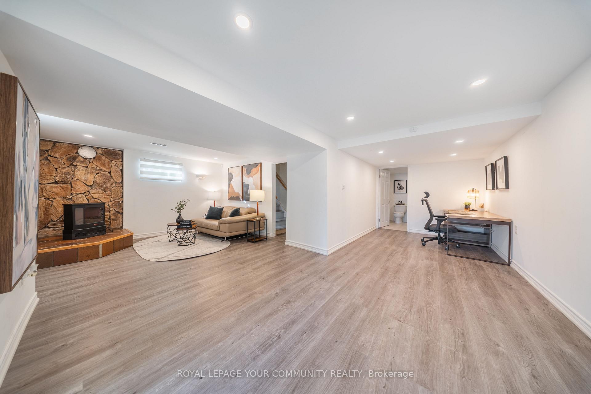 Photo 28 of 79 Tamarack Drive, Markham, Aileen-Willowbrook — HOMEH